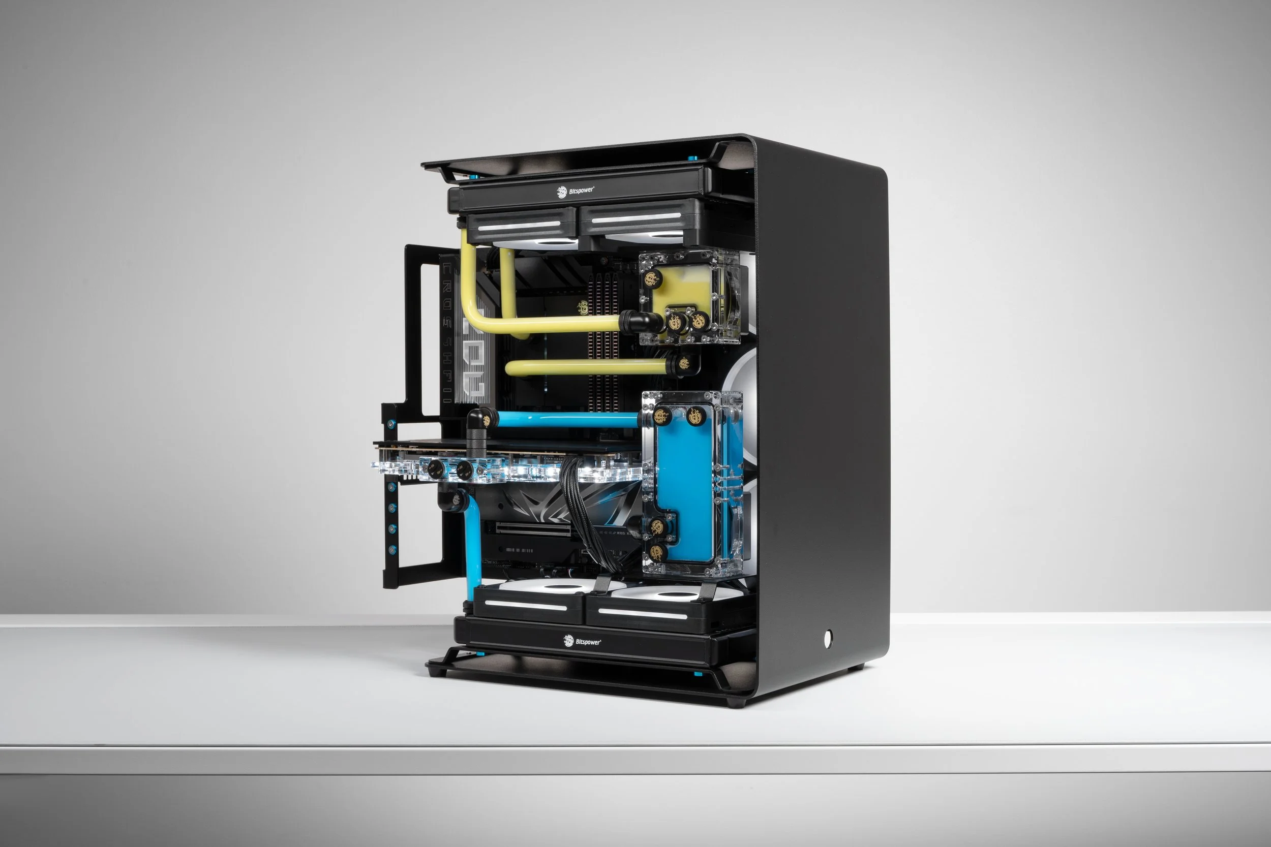 HN Morph Prime R2 - CES 2026 Bitspower Show