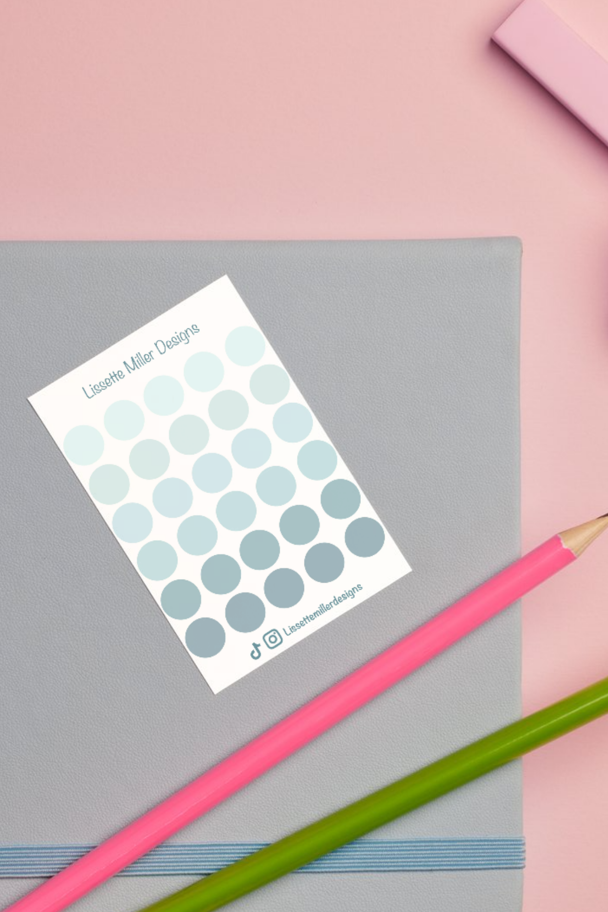 Light blue dots.png
