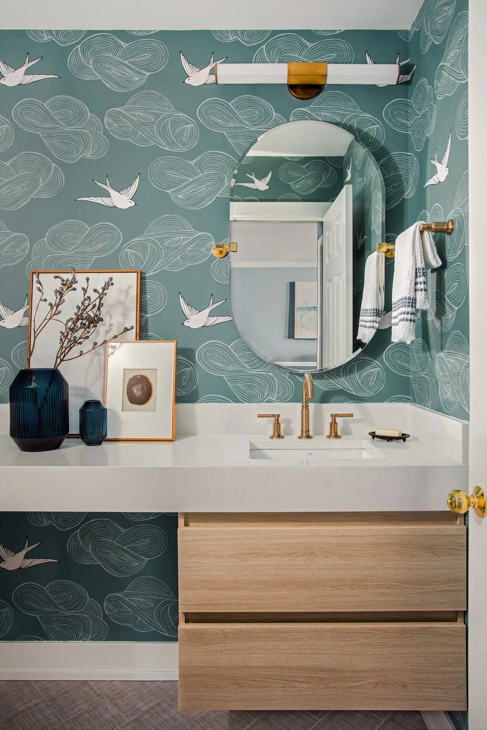 Burt Nicolet Powder Room (1).jpg