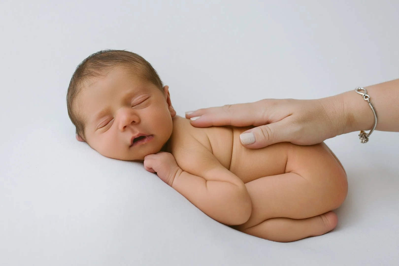 newborn photos by annaclaire studio sydney  (17).JPG