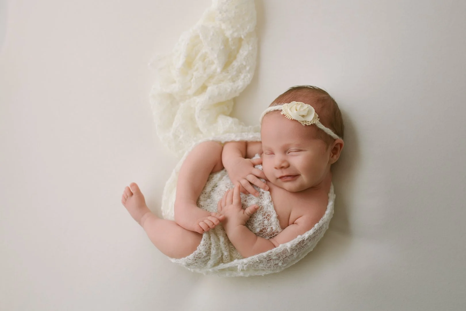 Newborn photos by annaclaire studio sydney (9).JPG