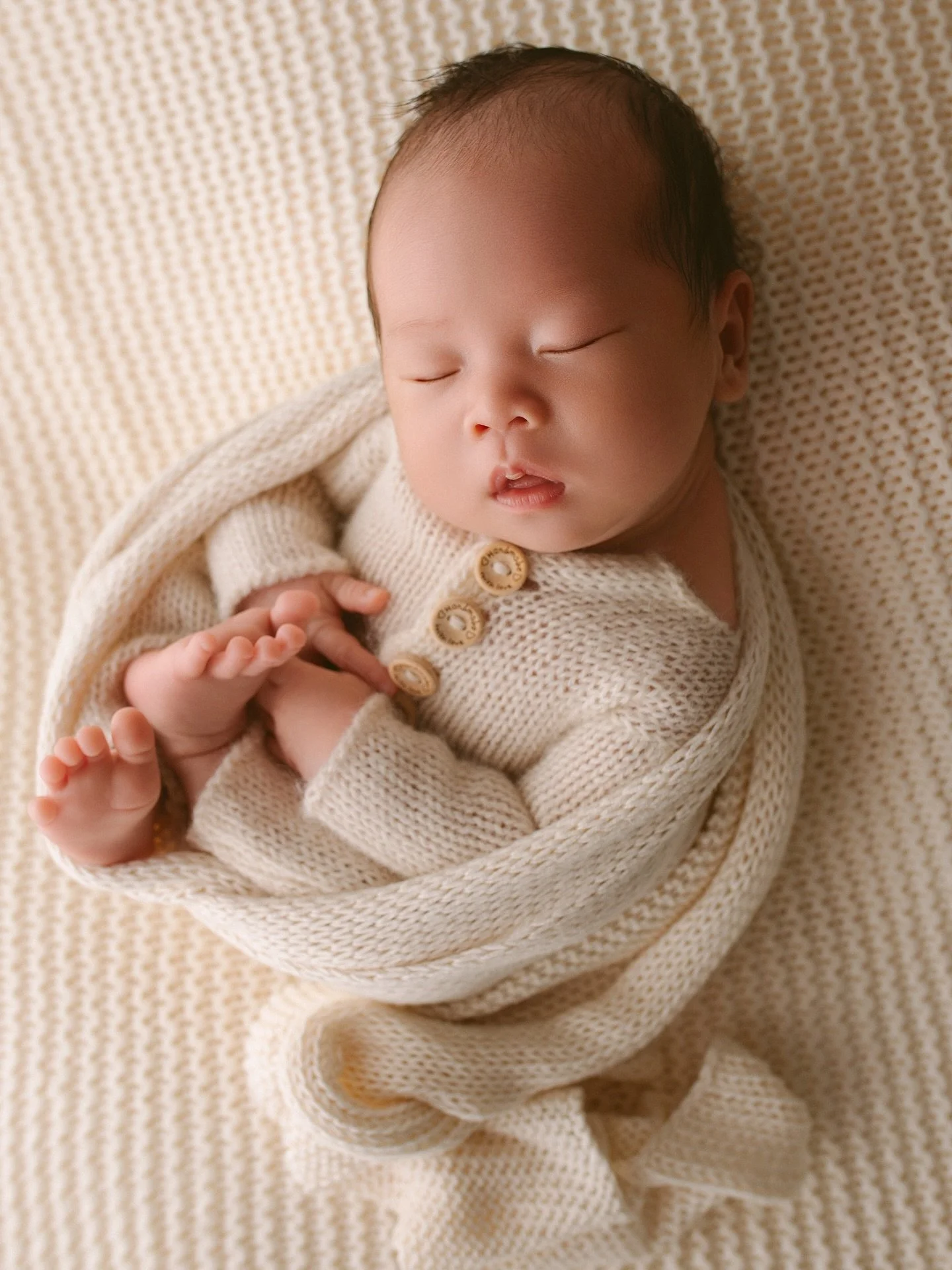 A super sweet baby🥰

#AnnaClairestudio #newborn #newbornphotography 

Booking link:
https://www.annaclairestudio.com/schedule/selfbooking