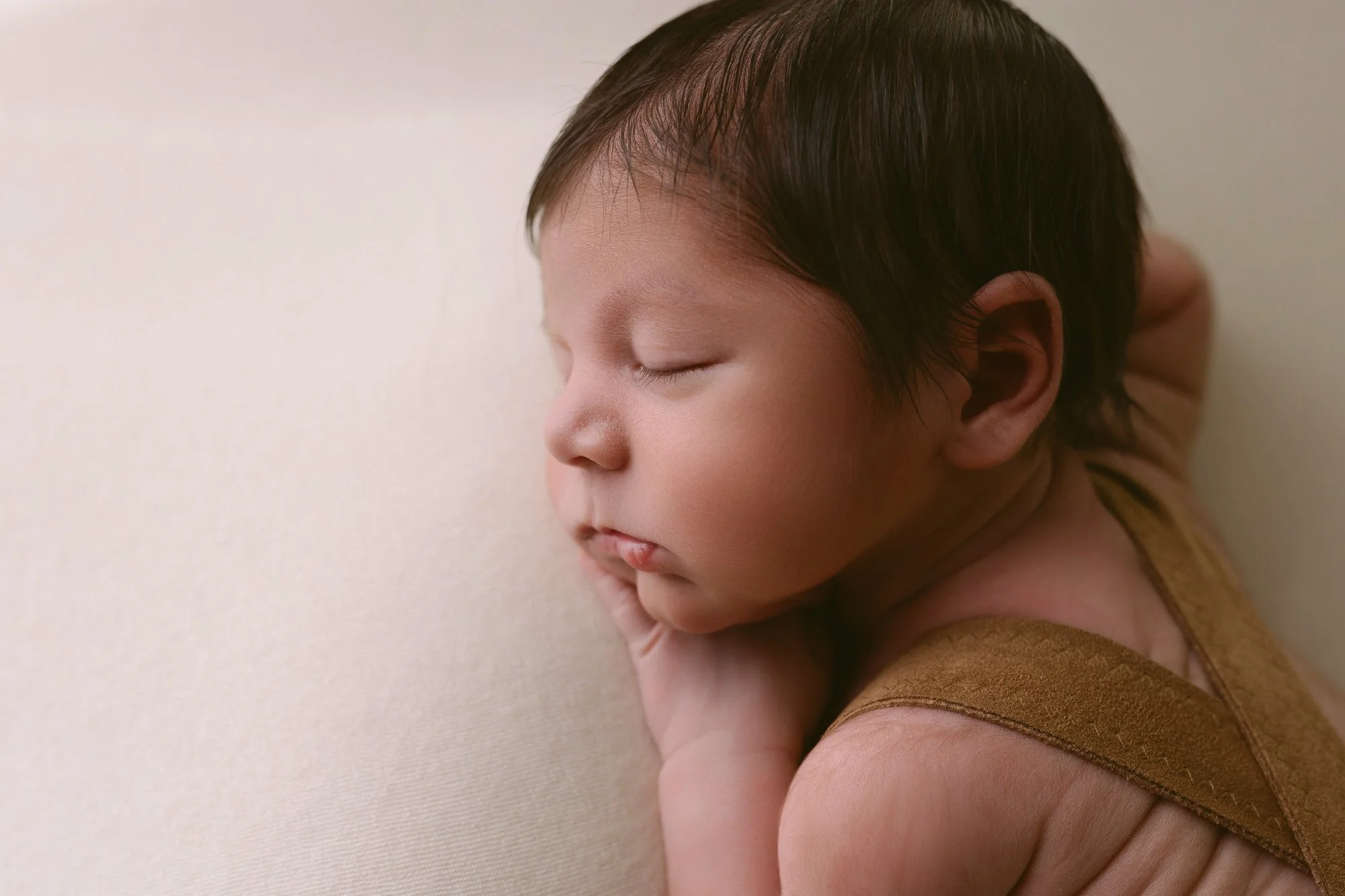 Why 8–14 Days Are the Best Time for Newborn Photos