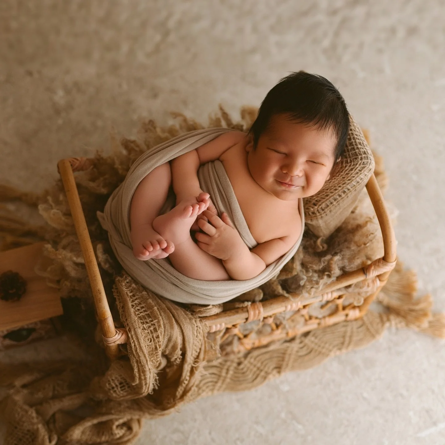 A beautiful family.
A brand-new chapter.
Tiny hands, sleepy smiles, and a love that fills the room.
He is the best baby boy &mdash; already so deeply cherished.
#newbornbaby #annaclairestudio  #sydneynewbornphotographer