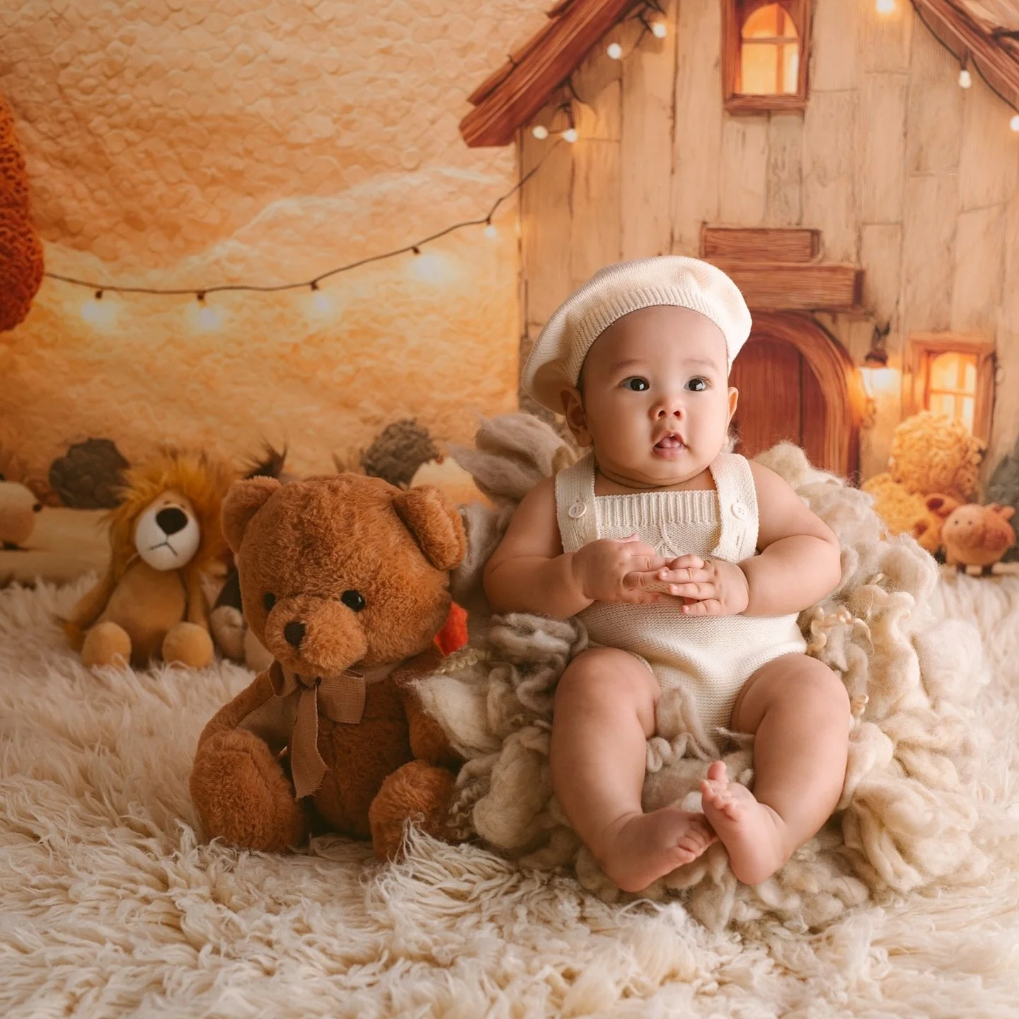 Omg&hellip; this little handsome is the best baby model we&rsquo;ve ever had.

#babyphotos #annaclairestudio #babyboy