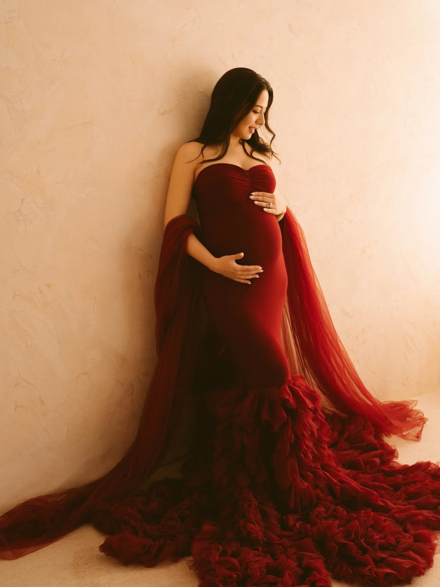 The prettiest mum-to-be ❤️✨ 
Makeup @sonyc.makeup 
Gown @kh.fashionhouse 
#maternityphotography #maternityphotoshoot #annaclairestudio #sydneymaternityphotographer