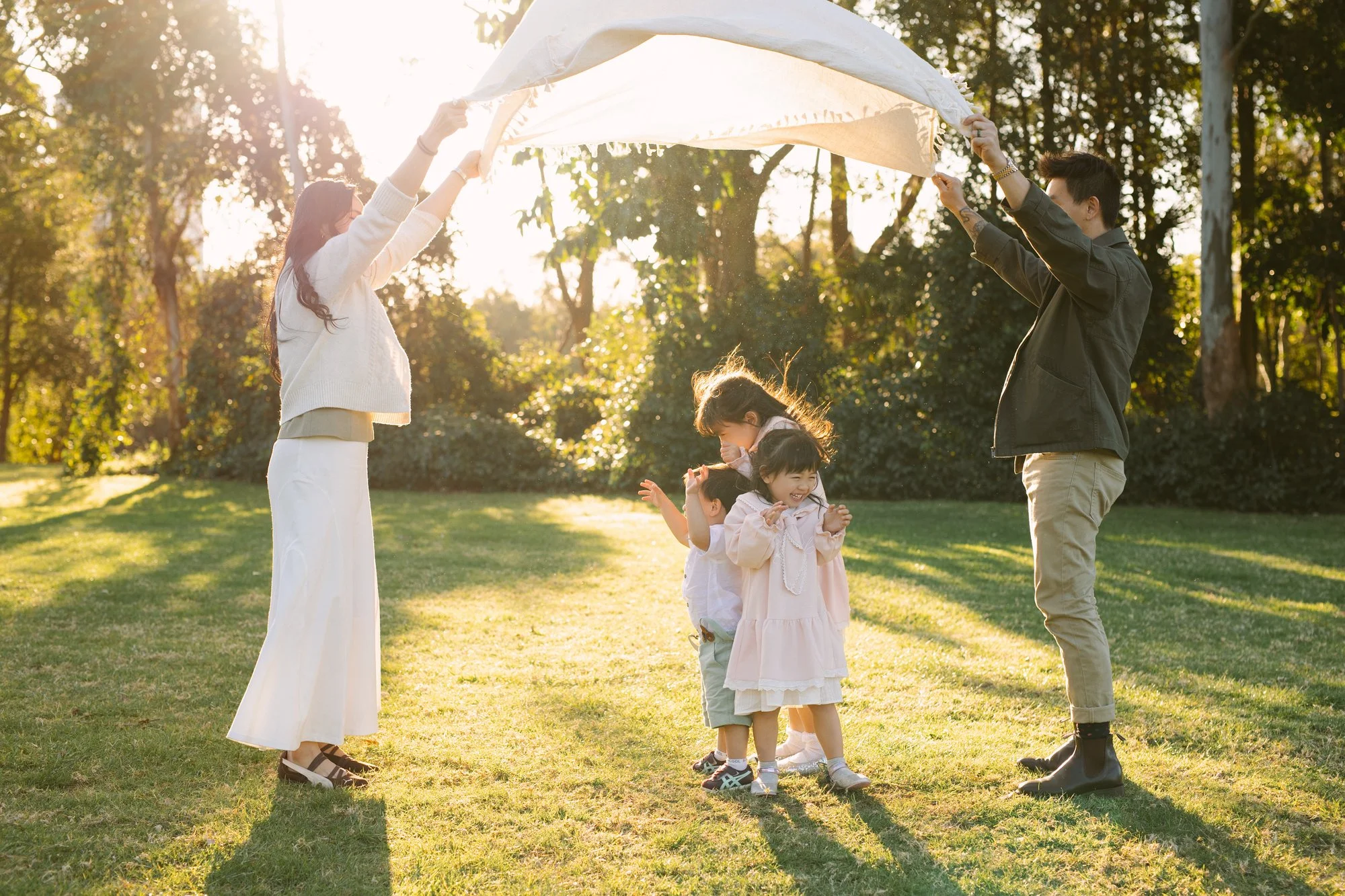 outdoor family photos at bicentennial park   (4).JPG