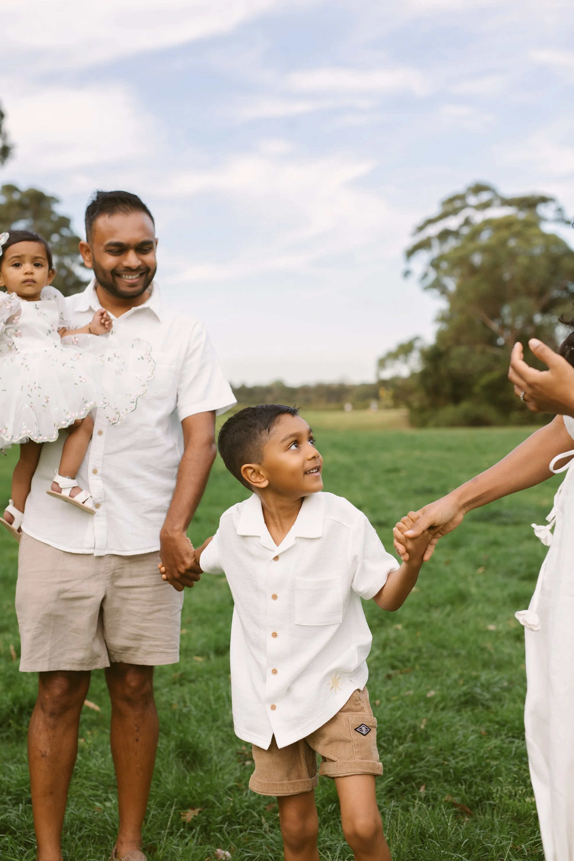 family photo at bicentennial park sydney (10).JPG