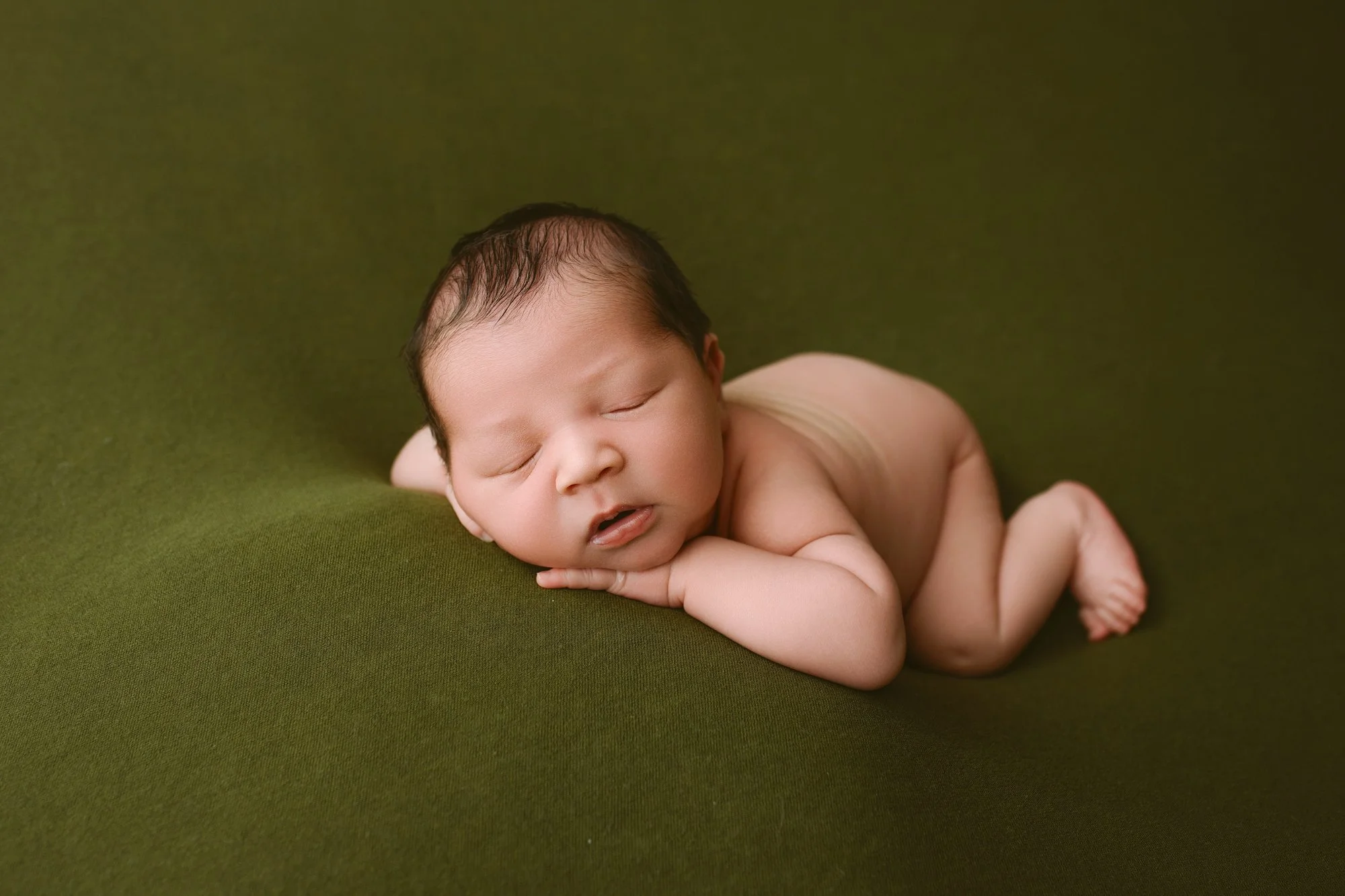 newborn photos by annaclaire studio home session sydney (3).JPG