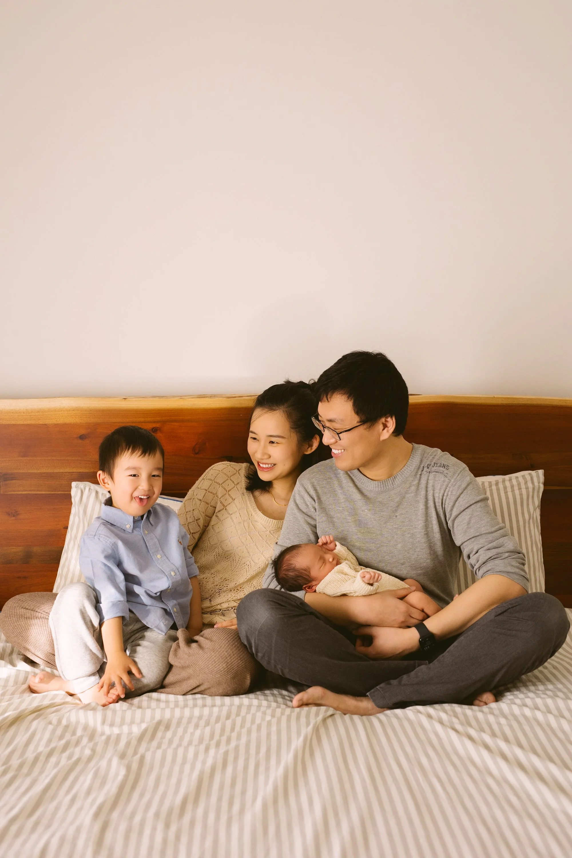 newborn photo home session by annaclaire studio sydney (16).JPG