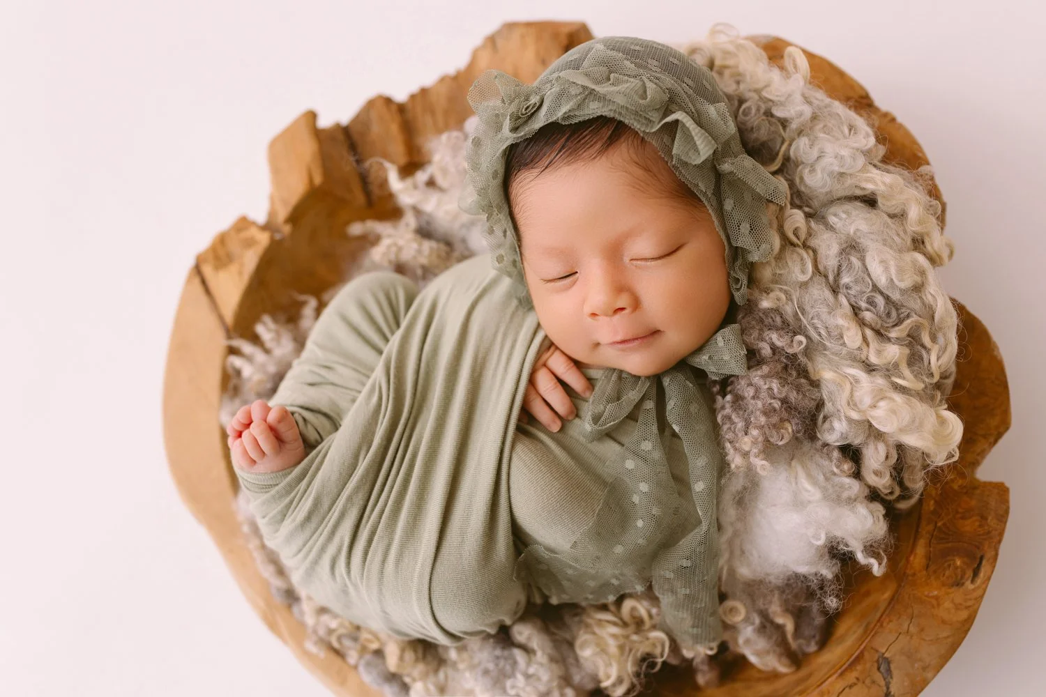 Newborn photos by annaclaire studio sydney (377).JPG