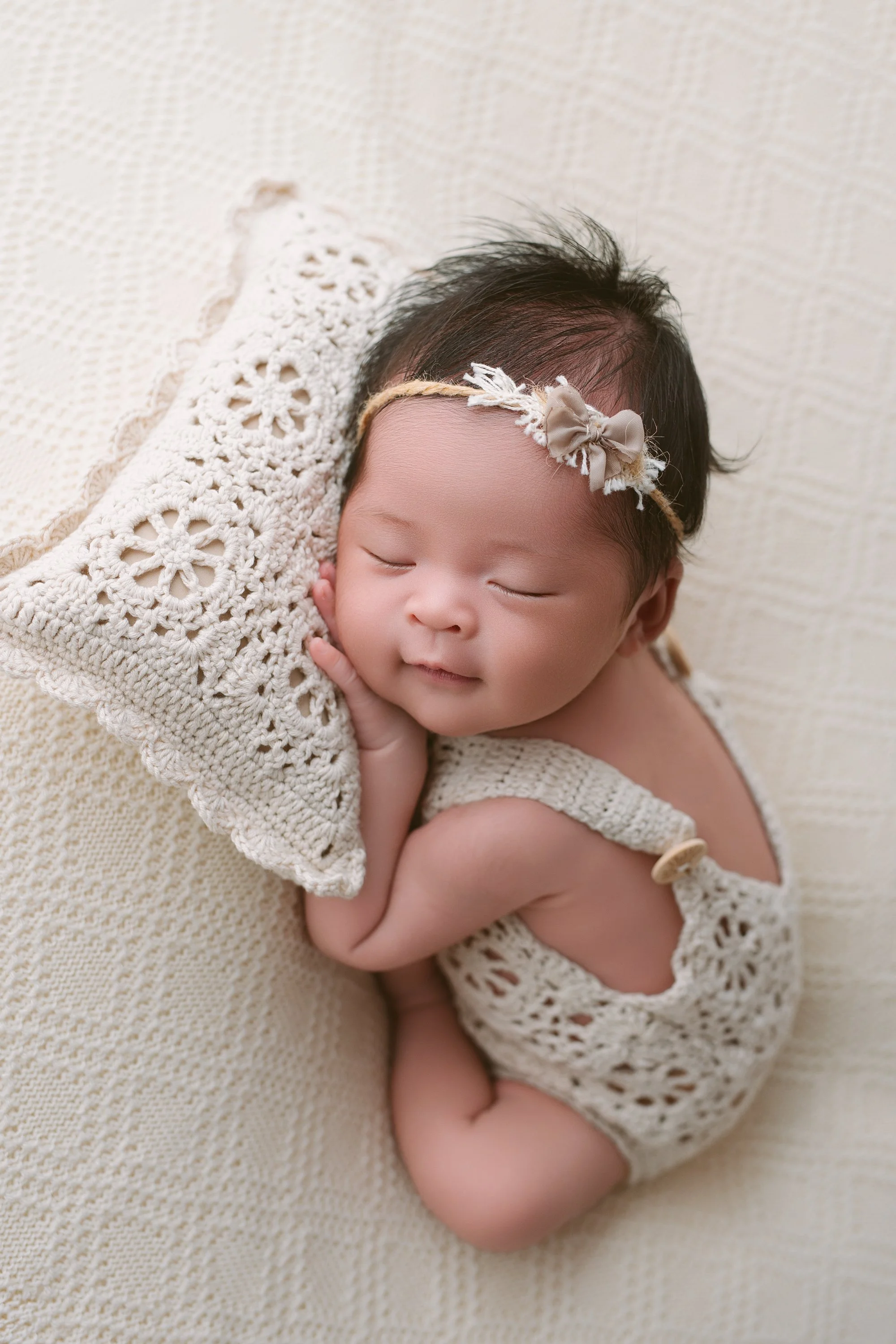 Newborn photos by annaclaire studio sydney (9).JPG