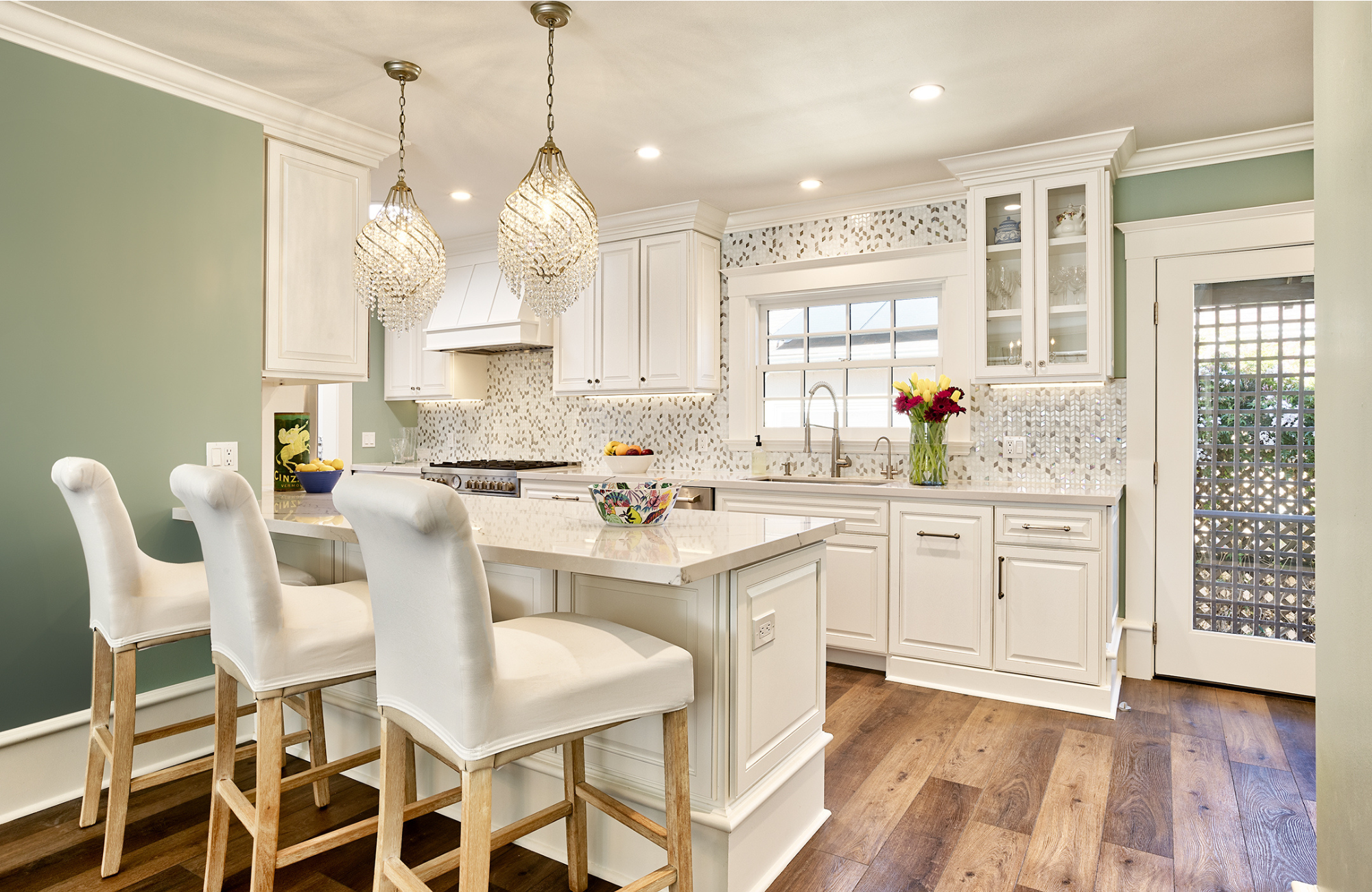 3 Questions to Ask Yourself Before Hiring an Interior Designer