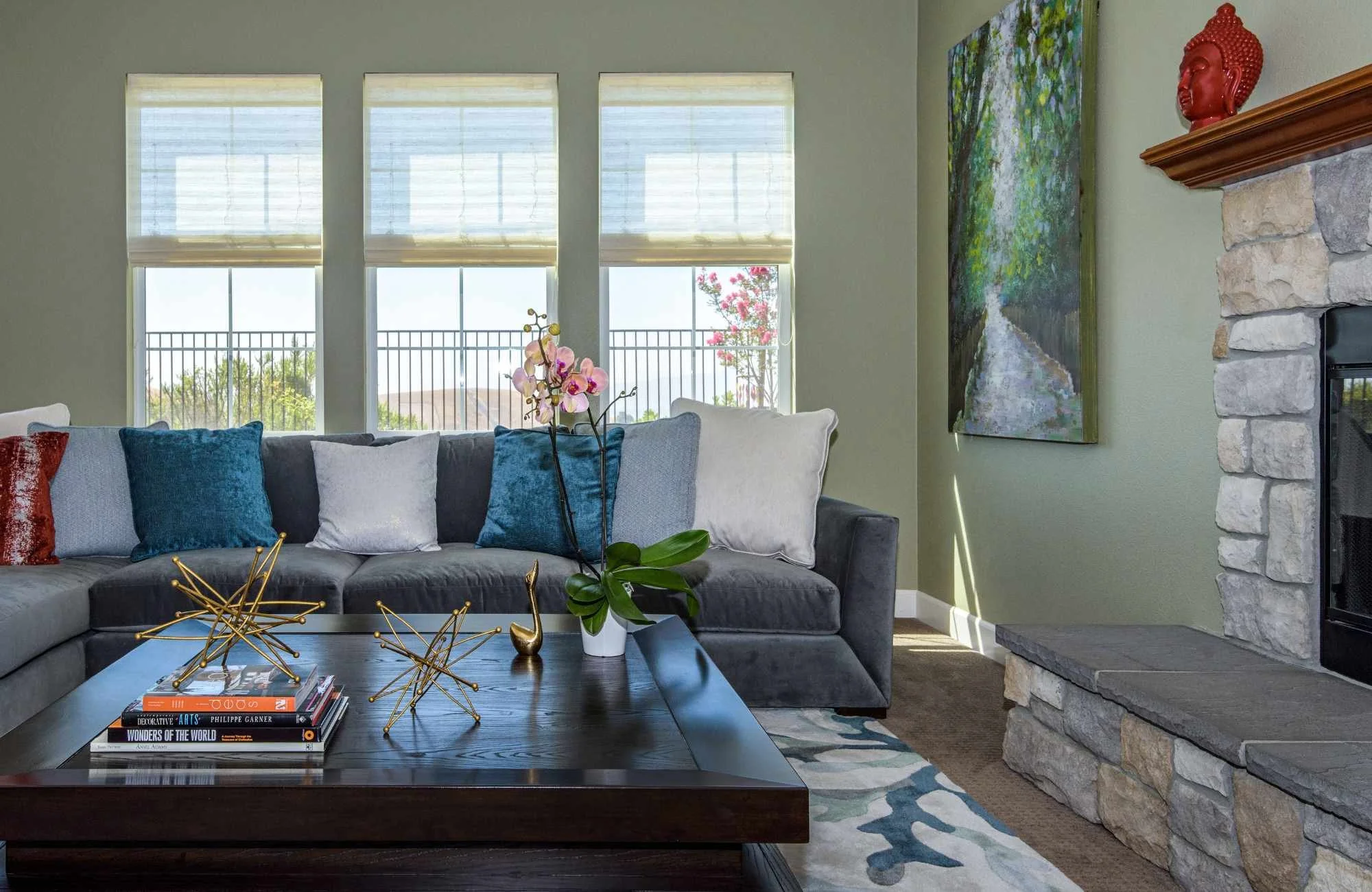 Top 3 Window Treatments to Enhance Your Modern Home 