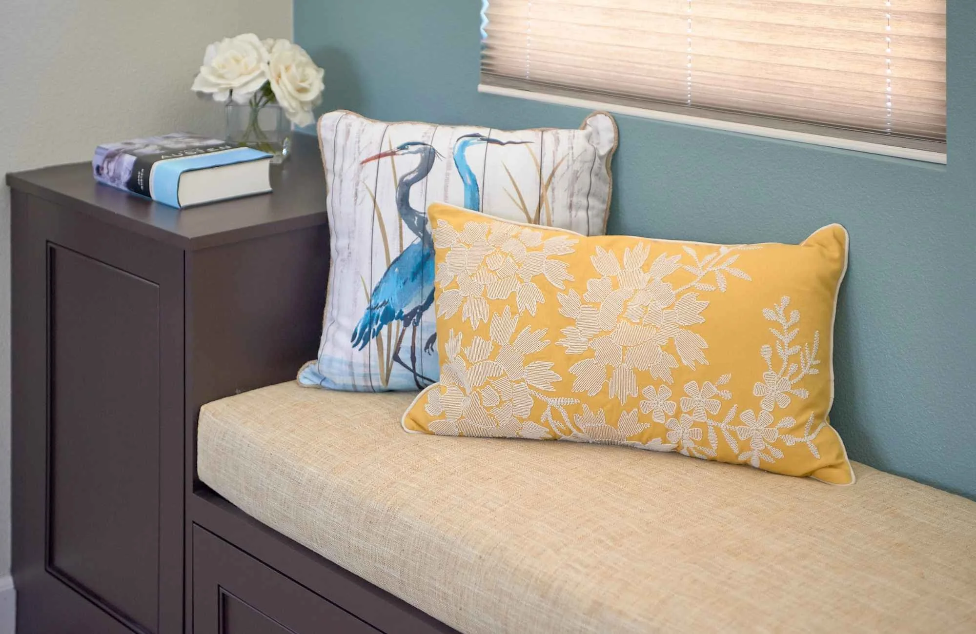 How to Choose The Right Paint Colors For Your Home