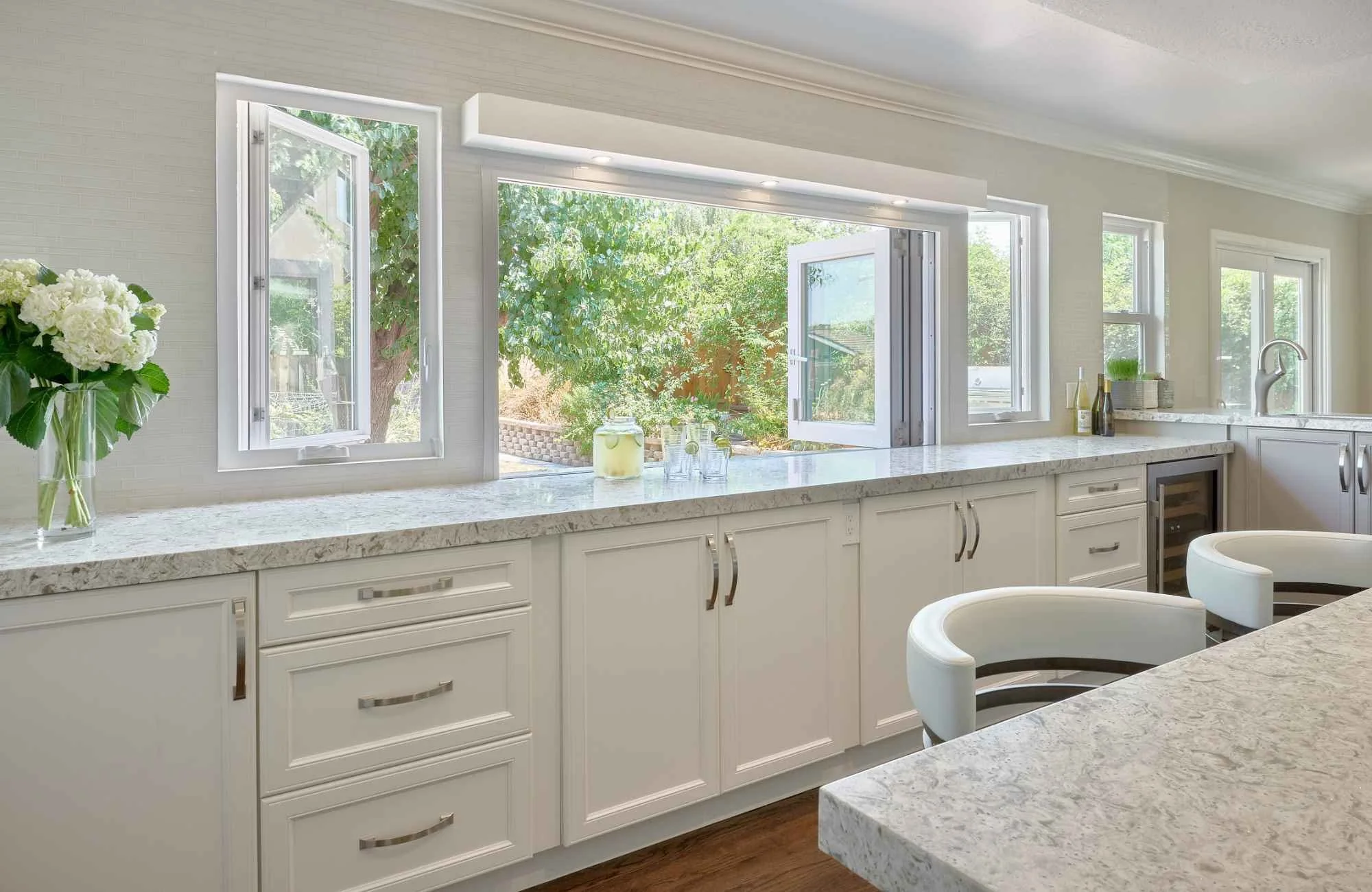 3 Tips for Effortless Indoor-Outdoor Living