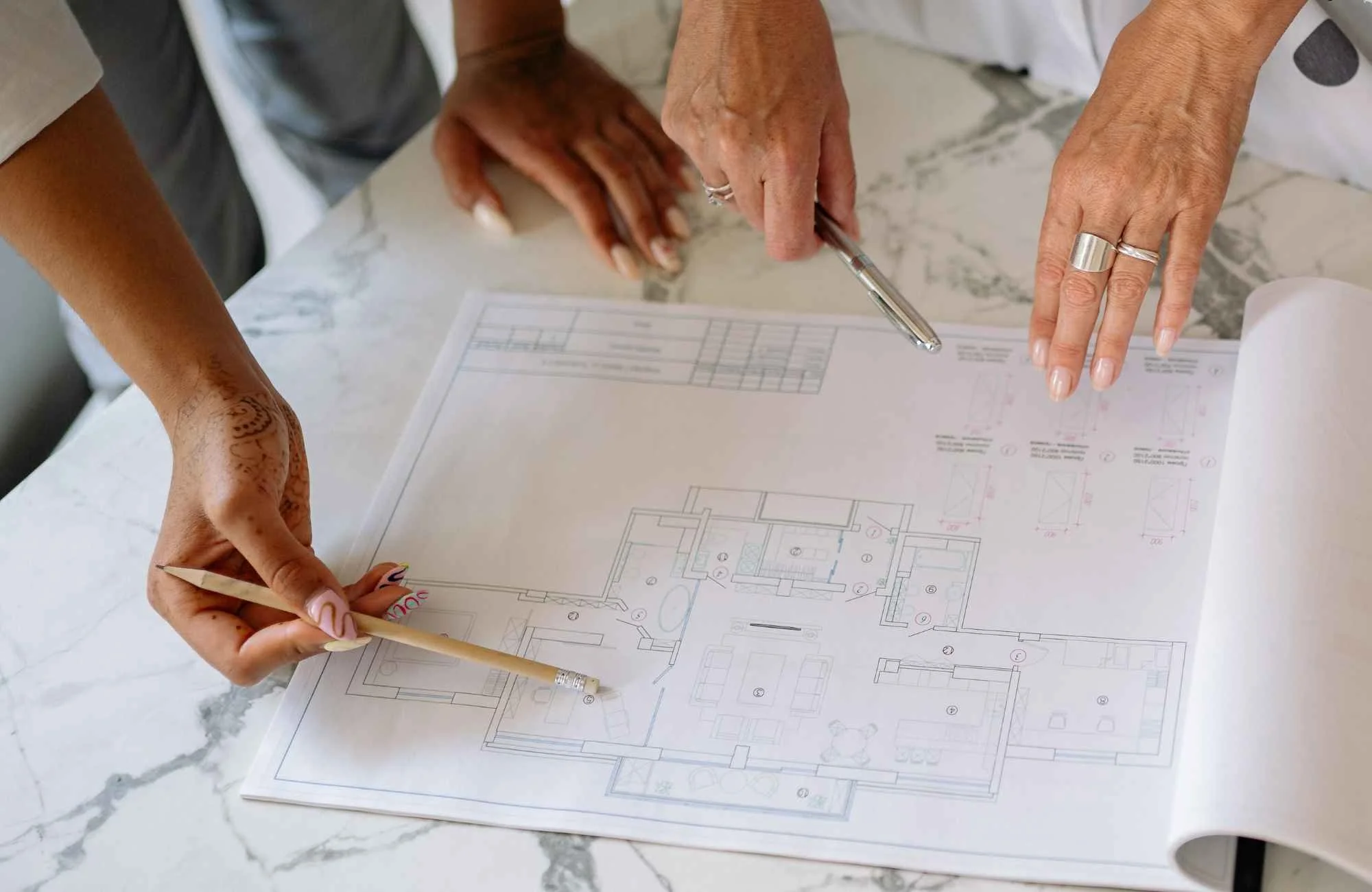 Building a Custom Home? Meet the Key Professionals You’ll Need