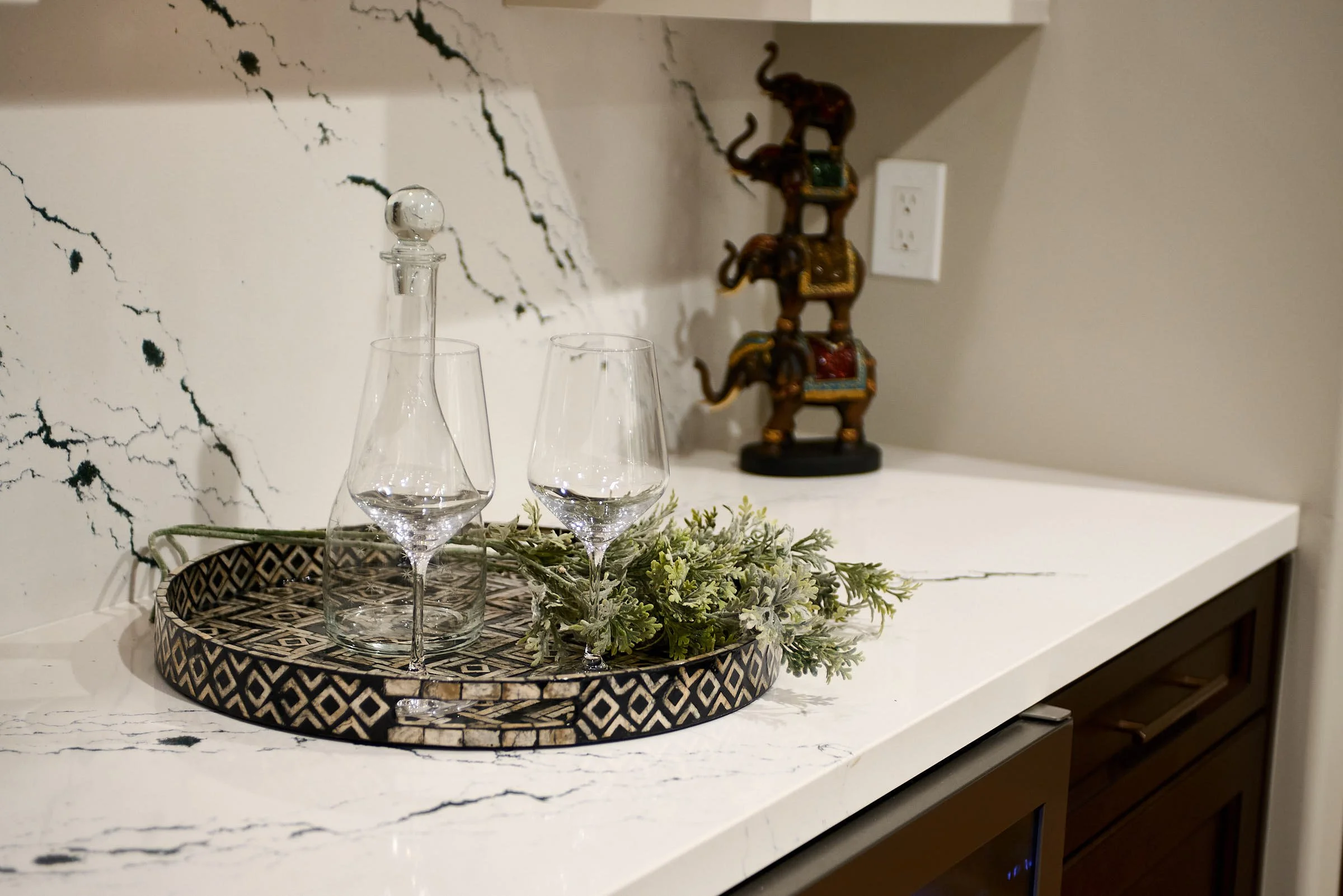 Natural Stone vs. Engineered Stone: How to Choose the Right Surface for Your Home
