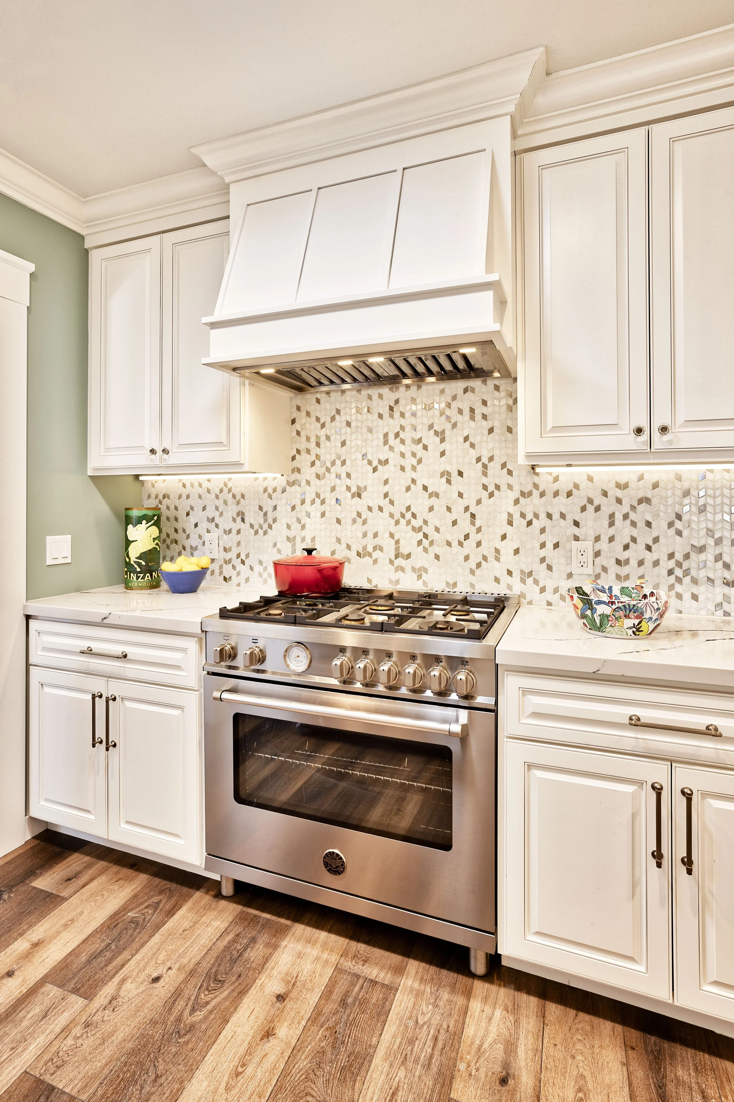 Chef's Kitchen Interior Design by Raashi Design in Berkeley, CA (5).jpg