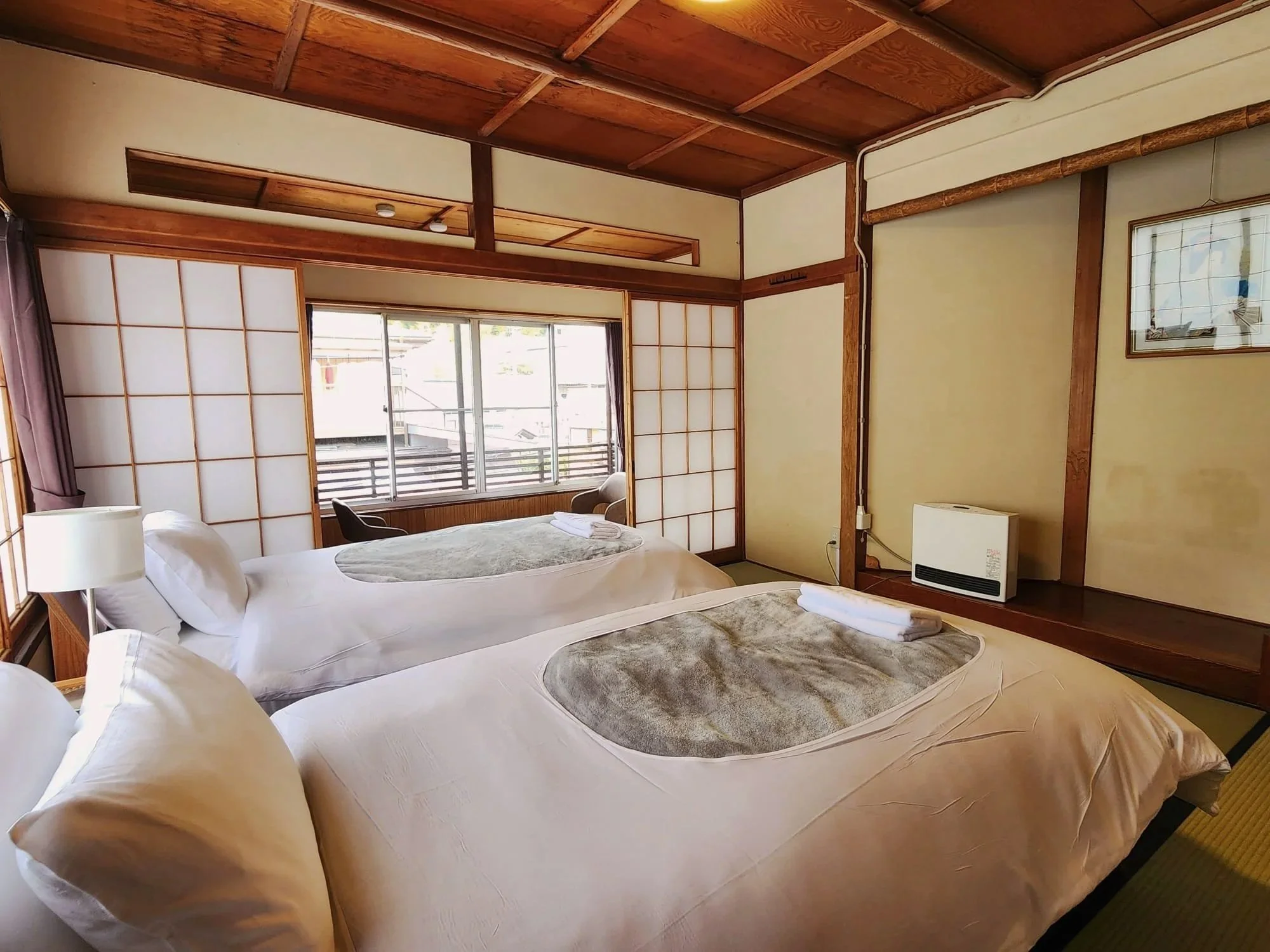 Twin+Room+23%282%29.jpg
