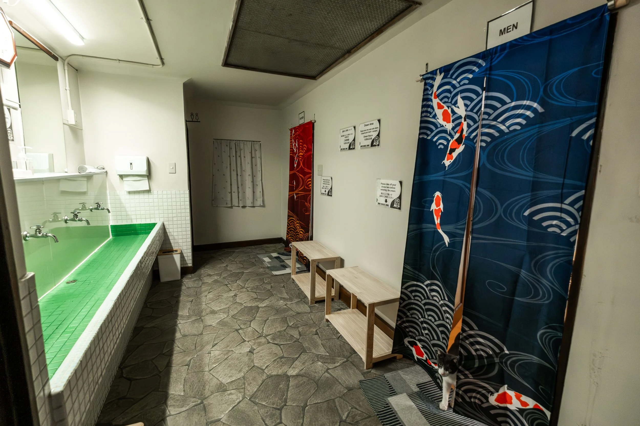 Onsen sink area 2.jpg