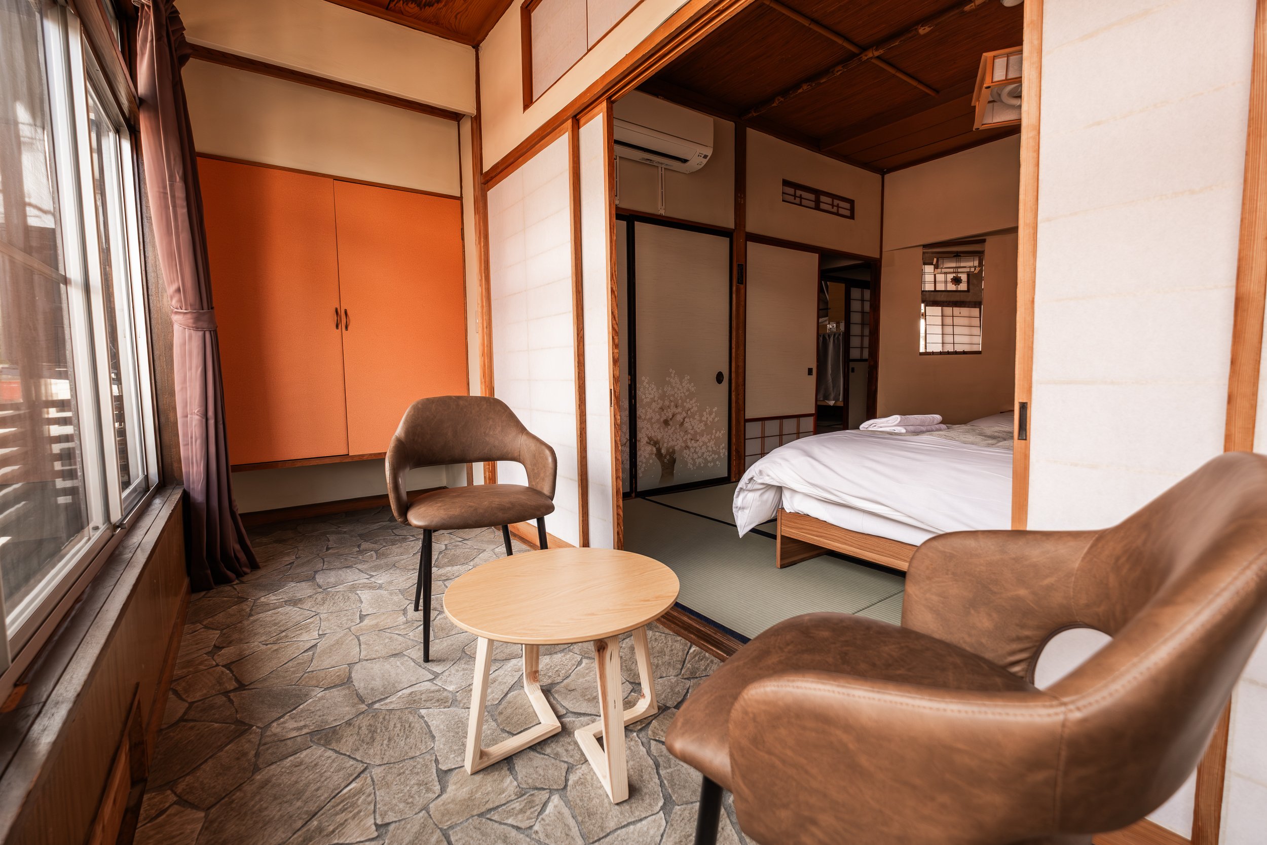 8-Tatami Standard Twin Room 15 - Sitting Area / Wardrobe