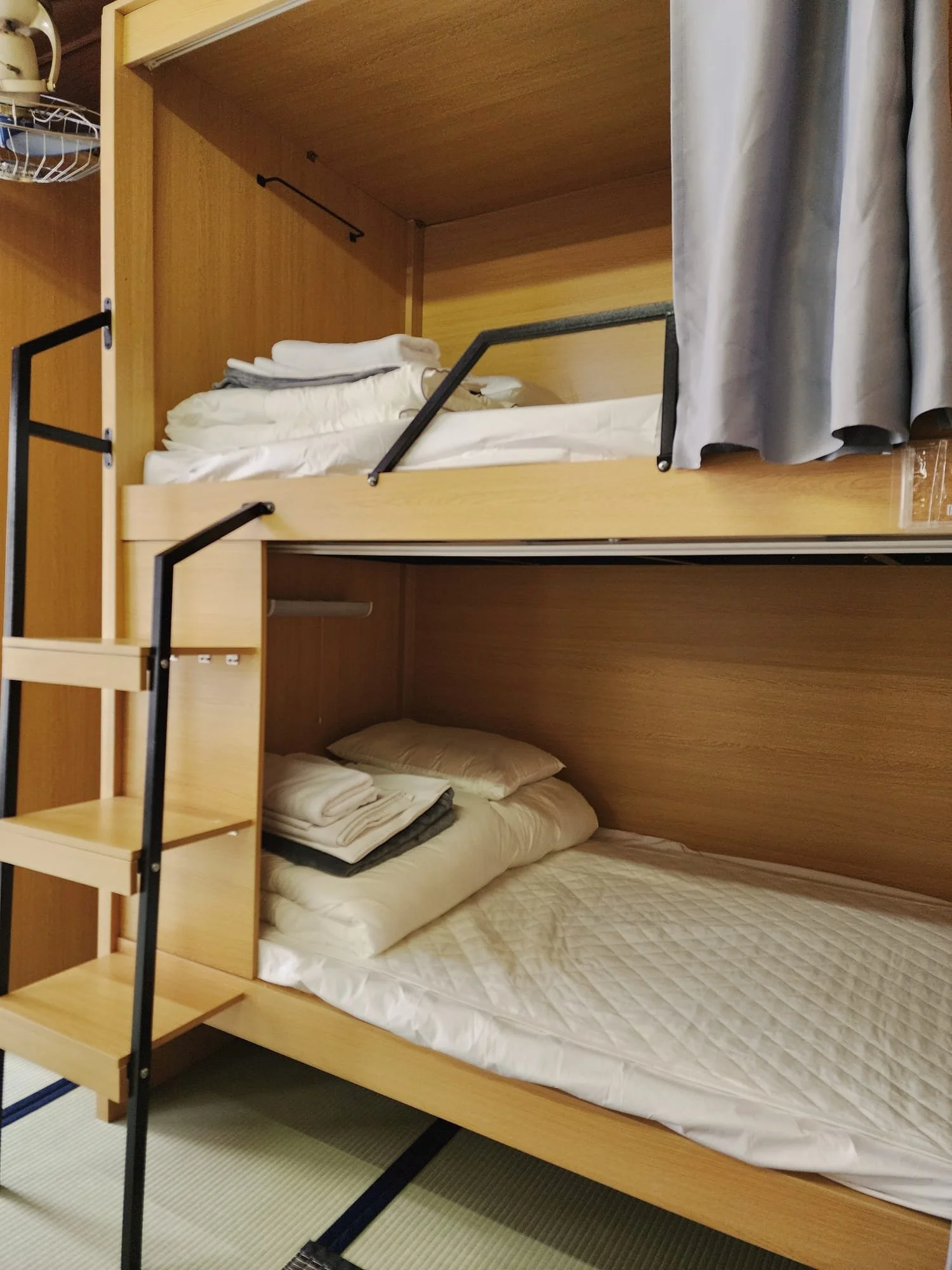 Male Shared Dormitory - Bunk bed
