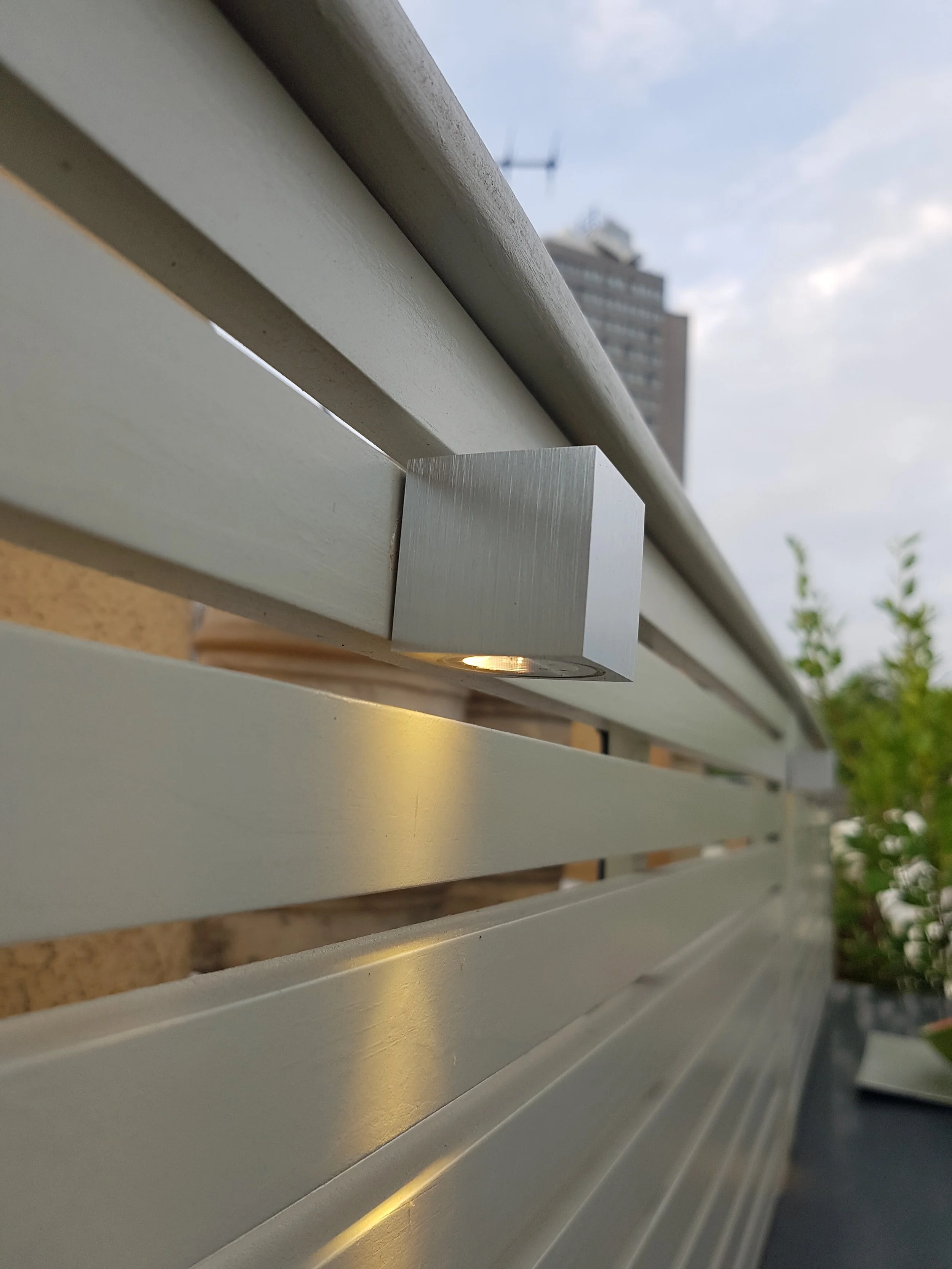 bespoke trellis with collingwood light