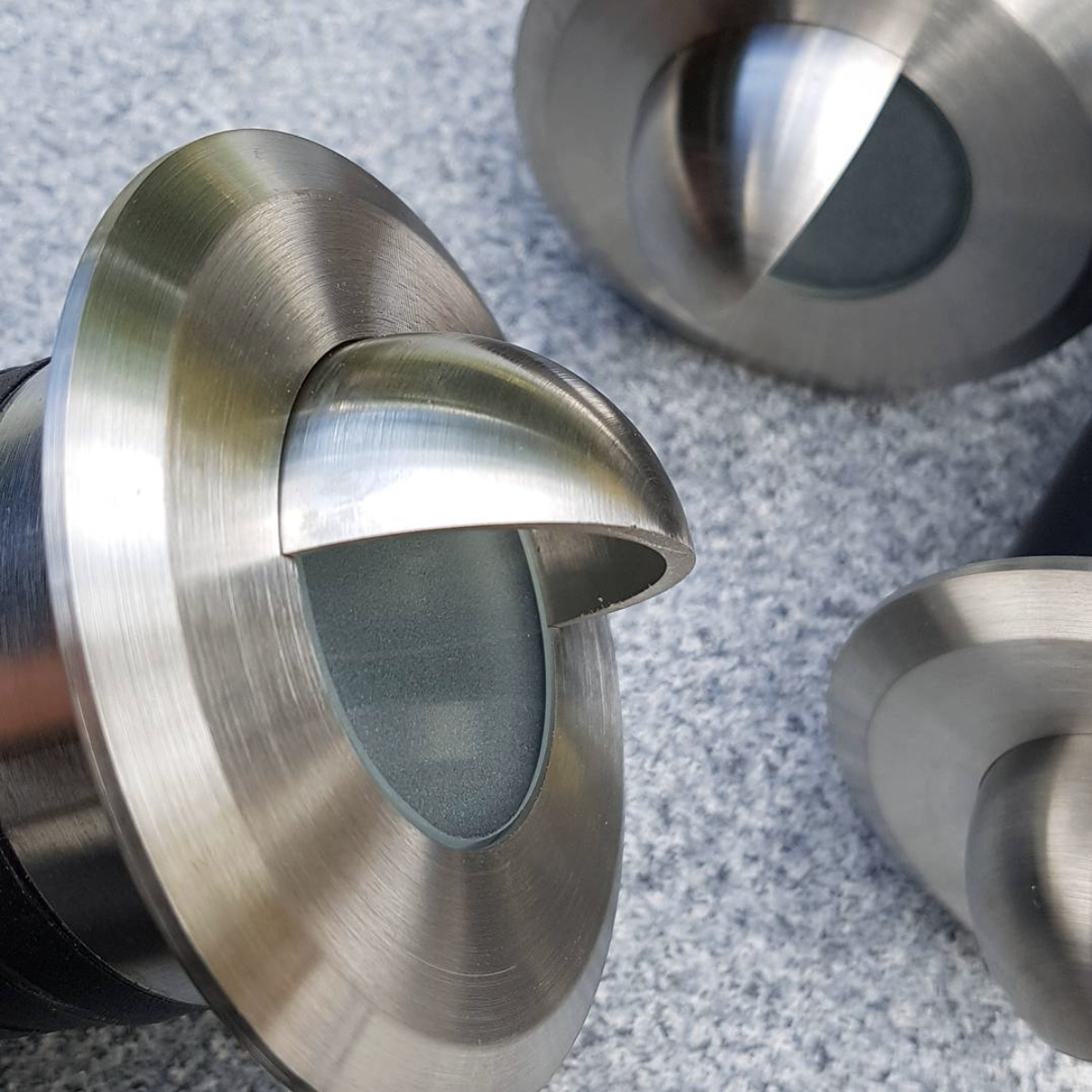 eyelid lights with granite paving