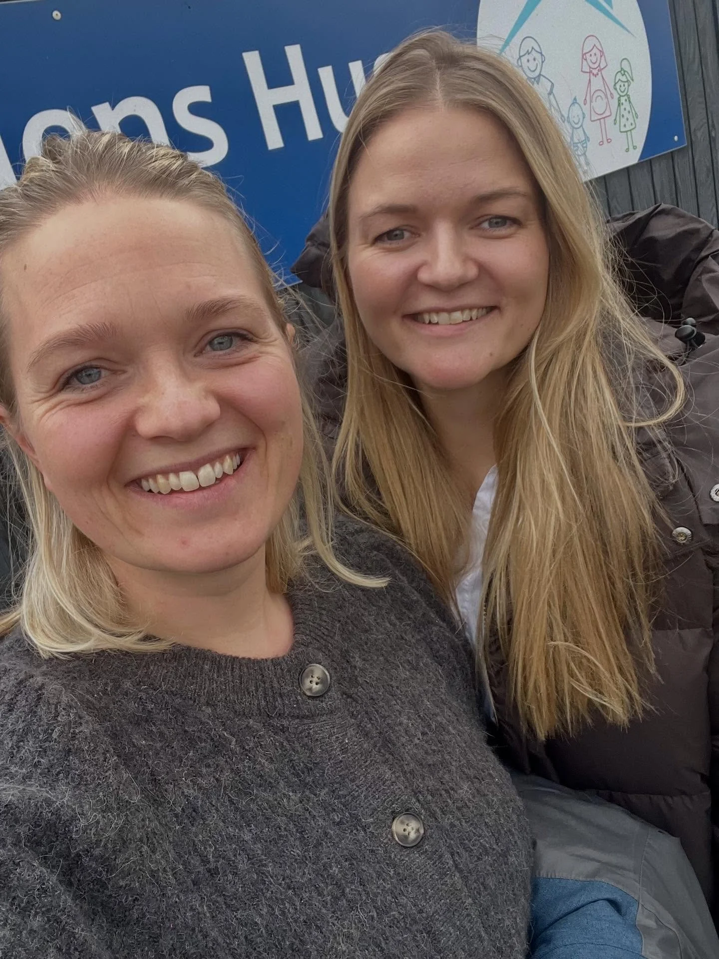 I det nye &aring;r gl&aelig;der vi os helt vildt til et sp&aelig;ndende samarbejde med Klinik LilleGro og @klinik.under.livet i @familienshuslolland🏠
Samarbejdet er m&aring;lrettet gravide og nybagte m&oslash;dre &ndash; og vi kan n&aelig;sten ikke 