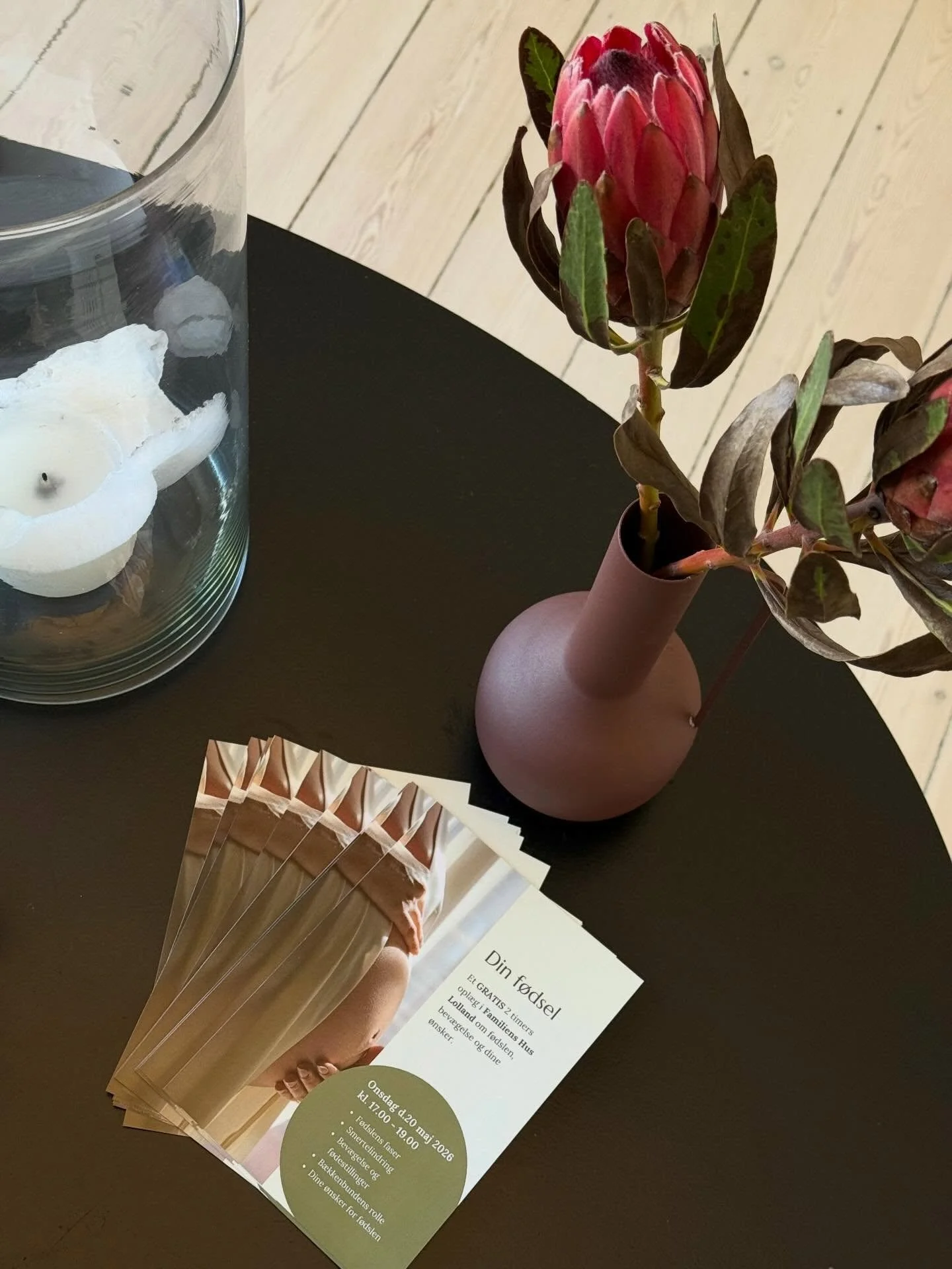 🤎 Til alle gravide 💫 f&oslash;dslen i fokus

Jeg gl&aelig;der mig helt vildt til at komme til @familienshuslolland og holde et gratis 2-timers opl&aelig;g om f&oslash;dslen 💛
Sammen med gyn.obs. fysioterapeut Sisse fra @klinik.under.livet deler je