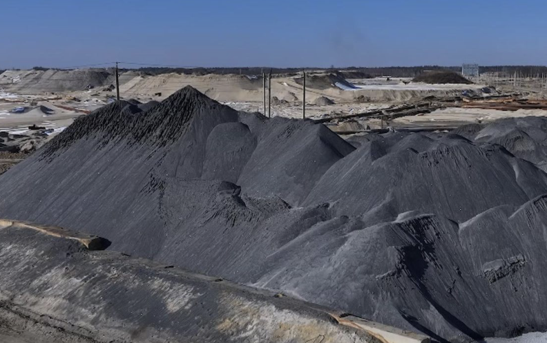 Ukraine opens door to billions in mining and energy investment as dormant licenses are reclaimed