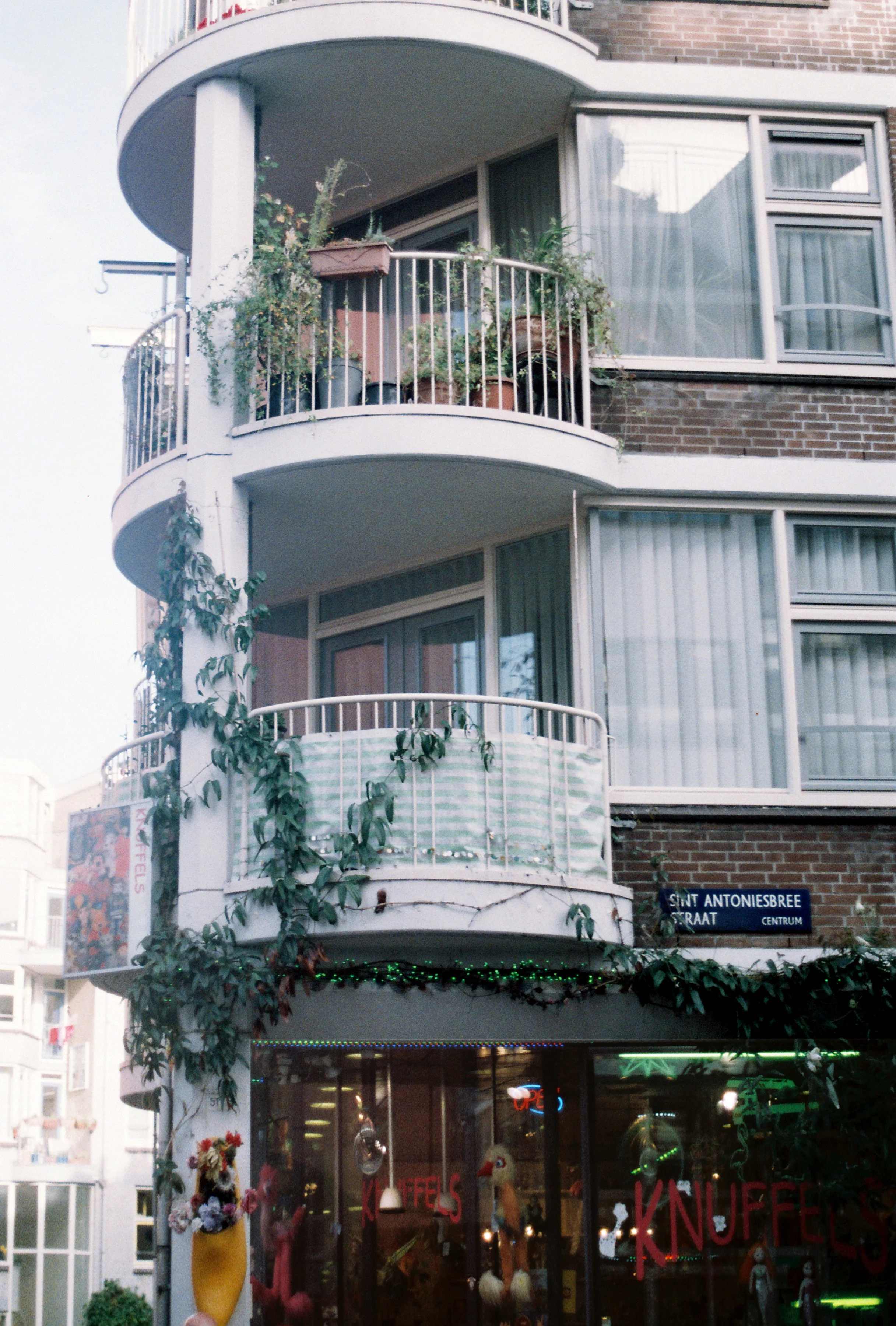 R1-09598-011A.jpg 2.jpg