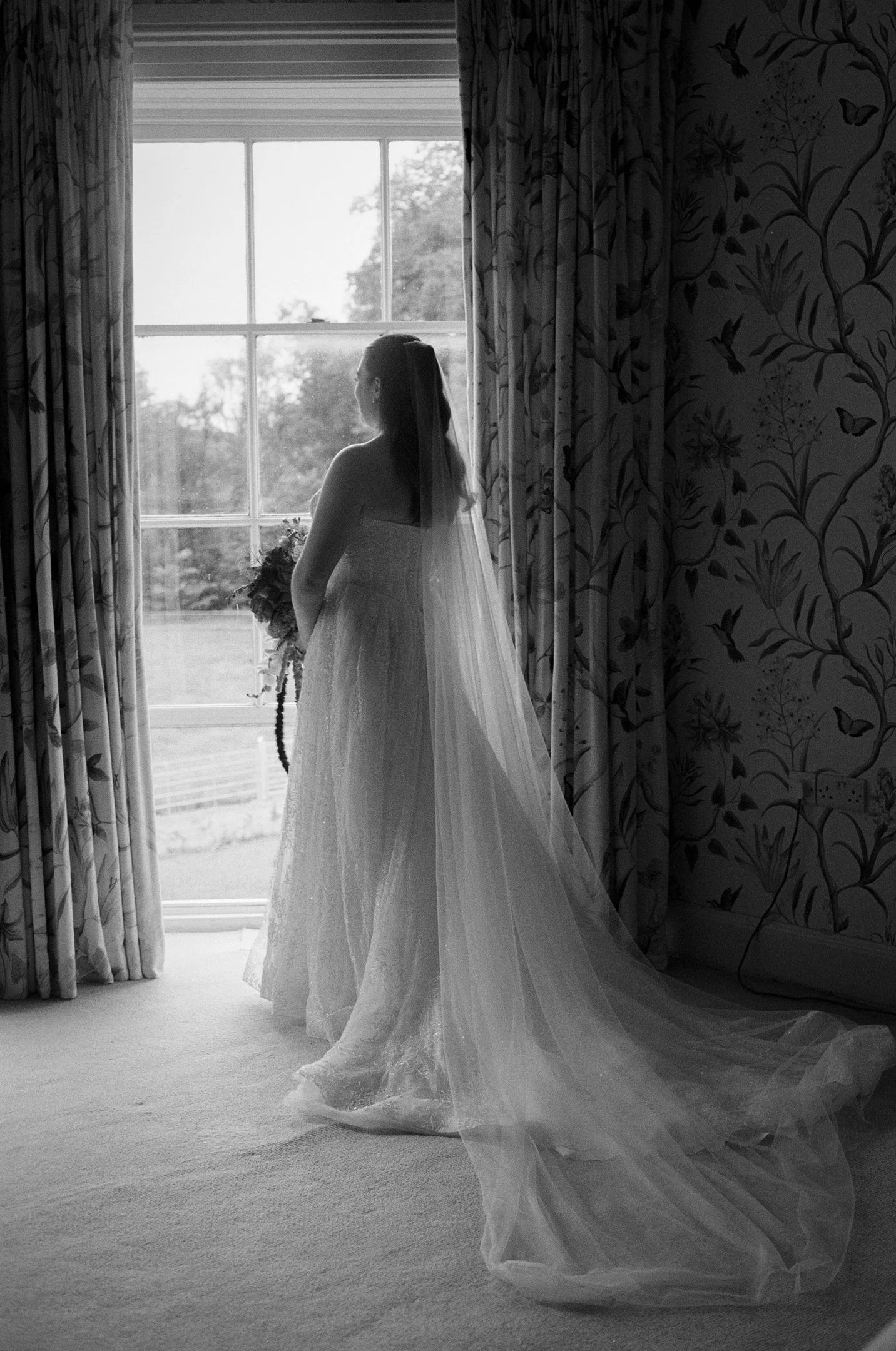 Hannah and Conal (09 of 52).jpg