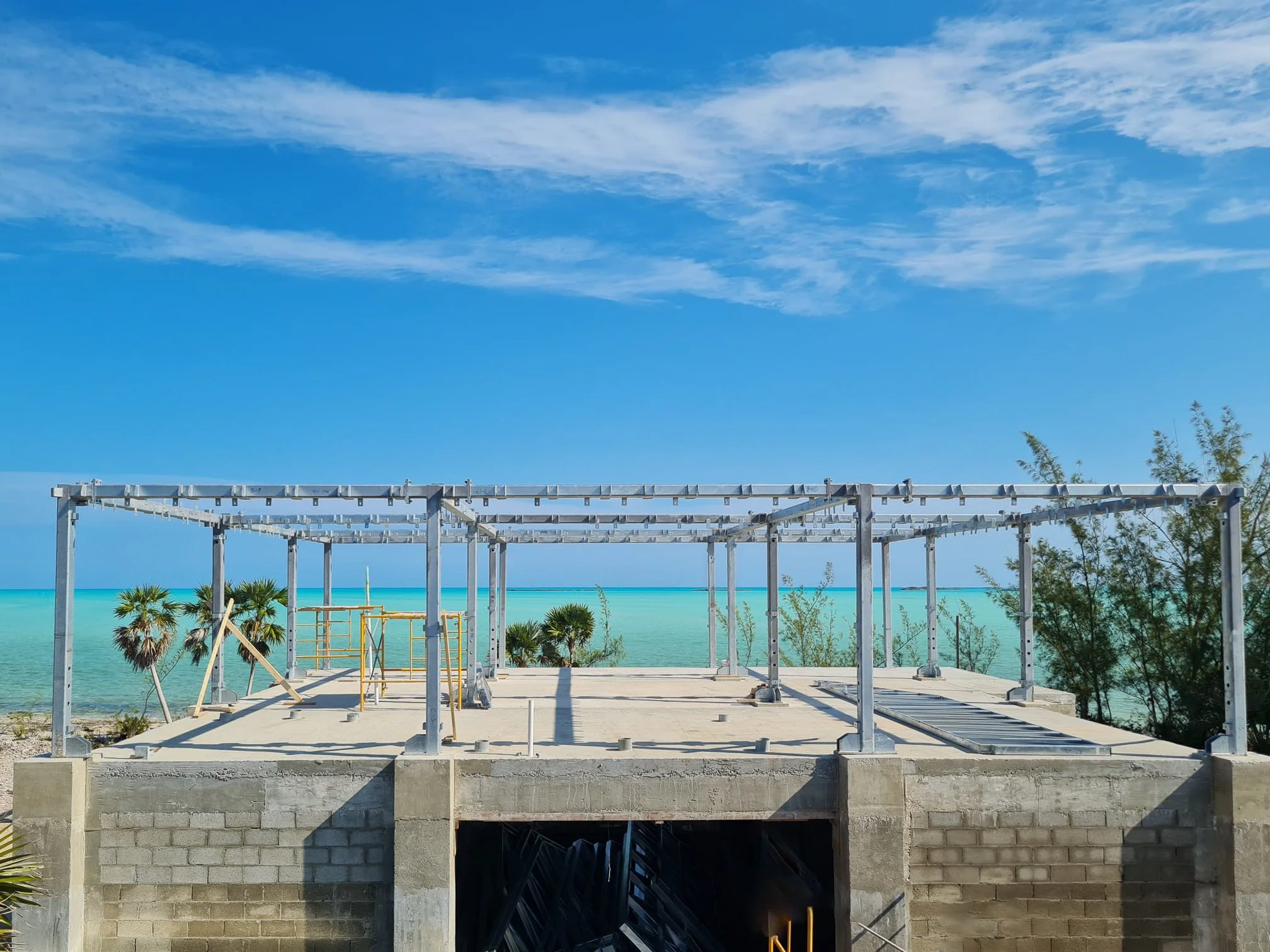 Hurricane resistant steel frame houses