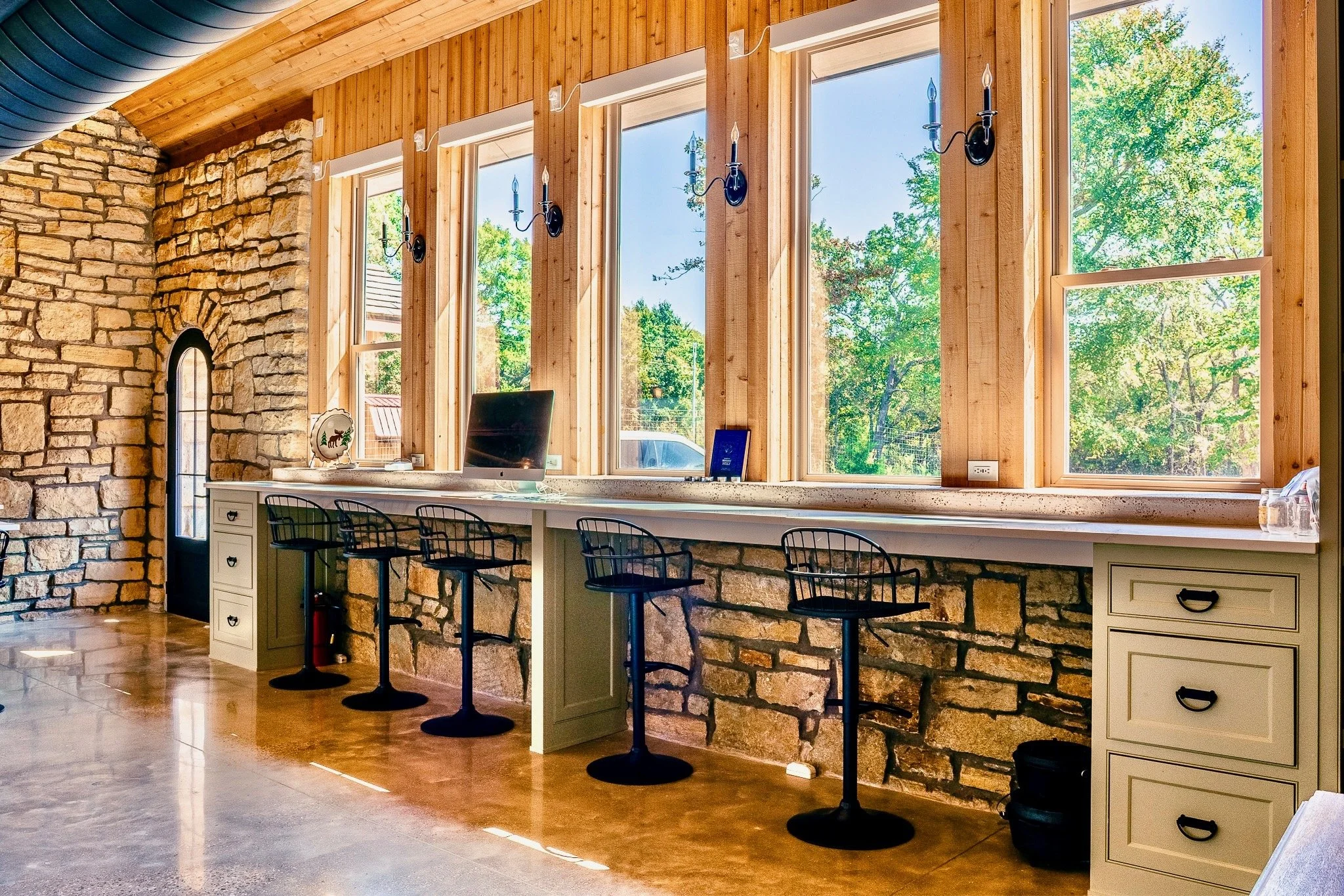 0A3A4681-HDR (1) (1).JPEG