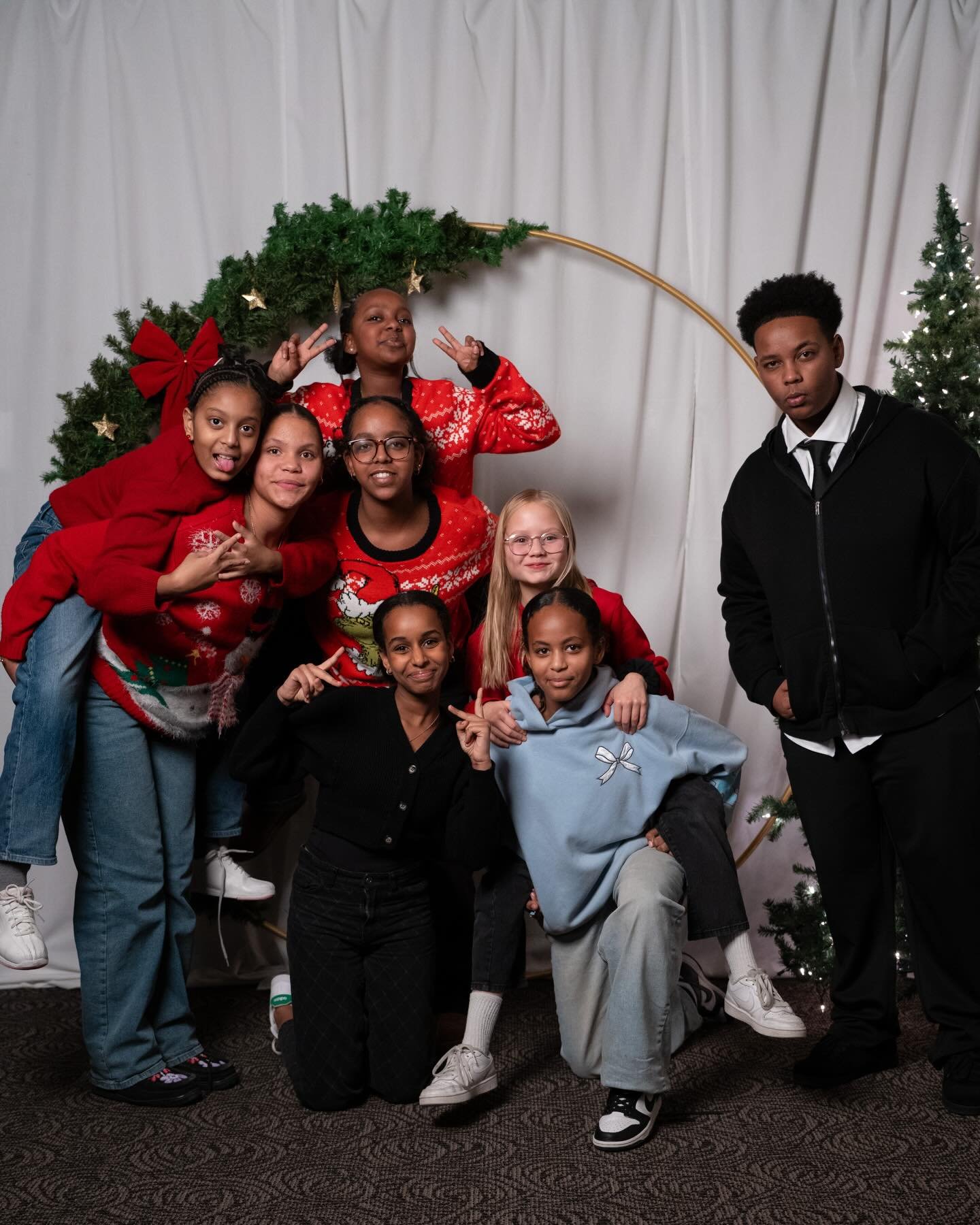 christmas banquet photo dump is up

🎄link in bio🎅🏽
