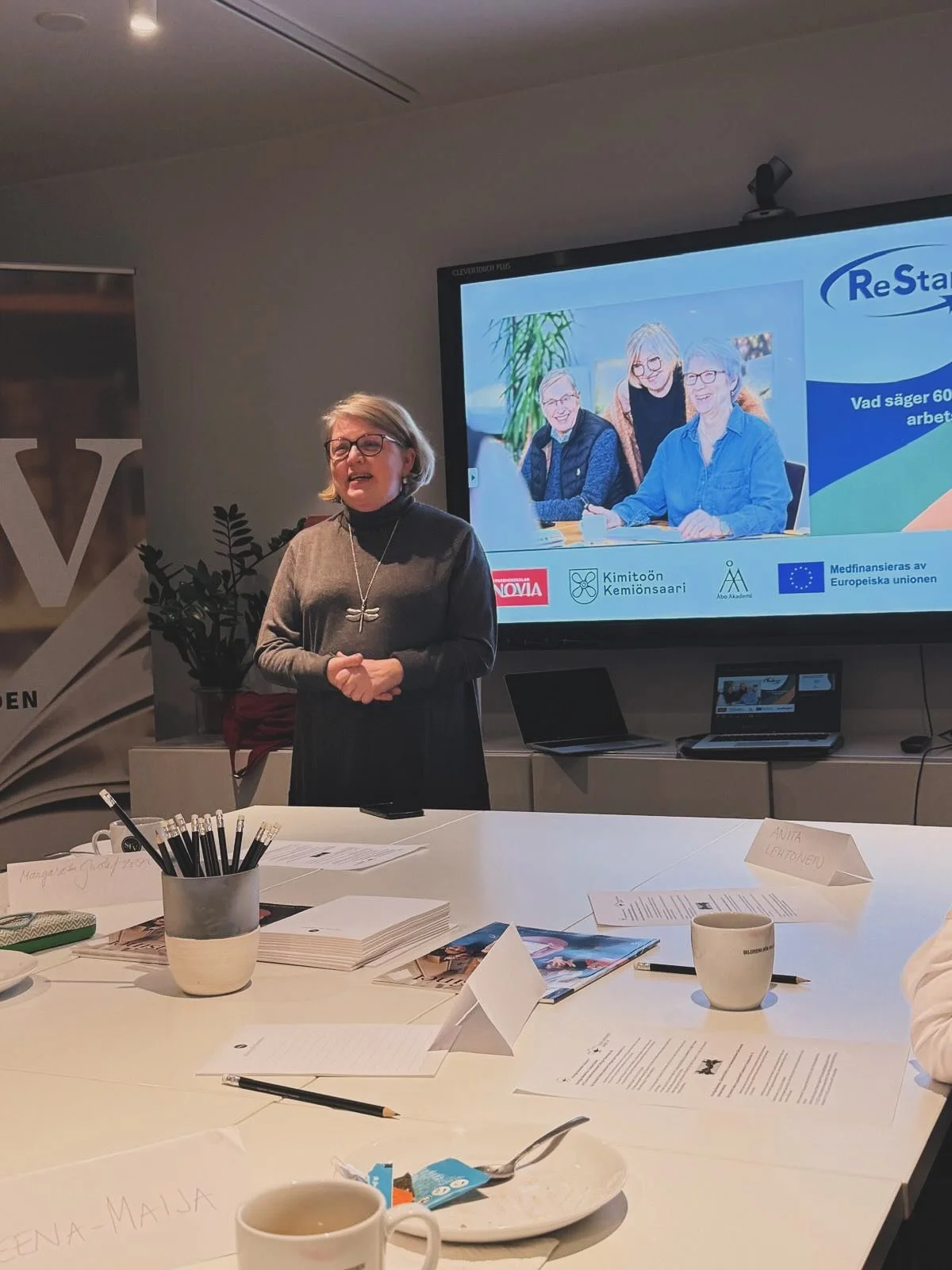 Vilken intressant medlemskv&auml;ll vi hade i Maria Picks s&auml;llskap den 15.10! Det blev diskussioner om hur man kan inspirera 60-plussare att jobba l&auml;ngre och hur man kan motverka &aring;ldersdiskriminering &mdash; viktiga fr&aring;gor f&oum