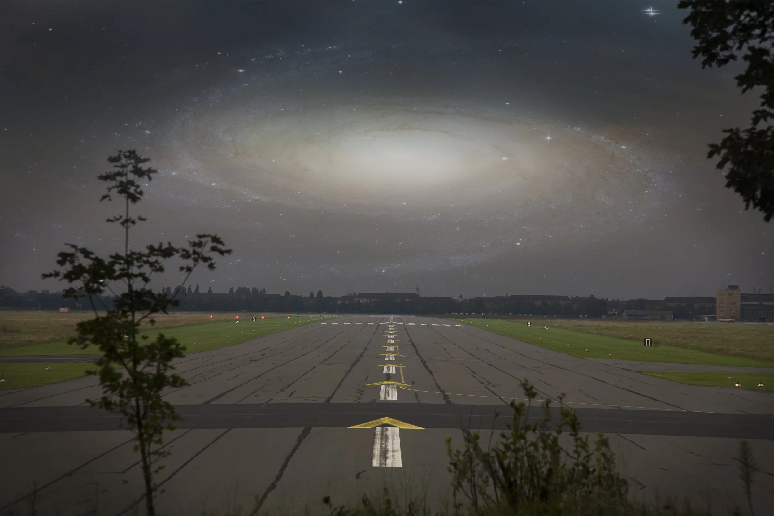 tempelhof, startbahn..jpg