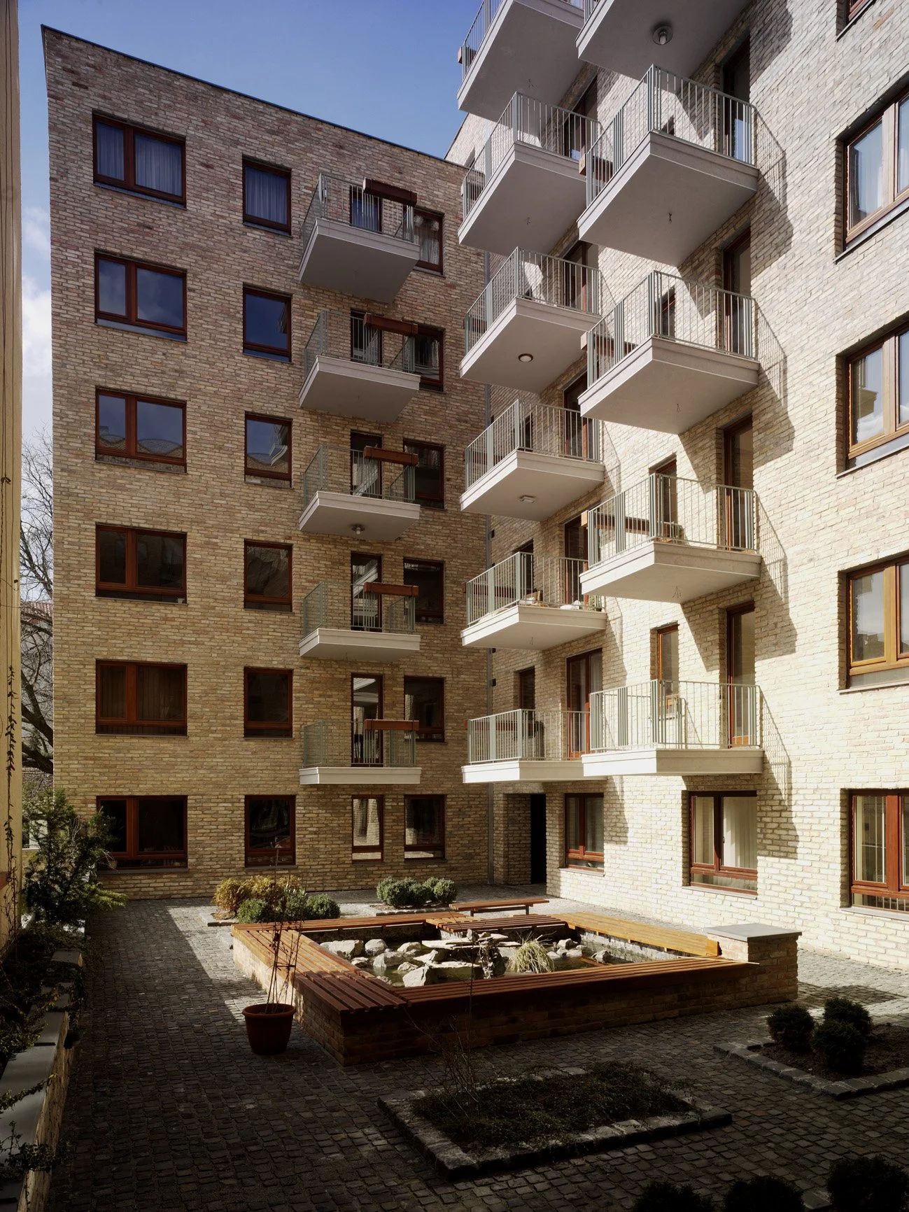 mecset0037.jpg