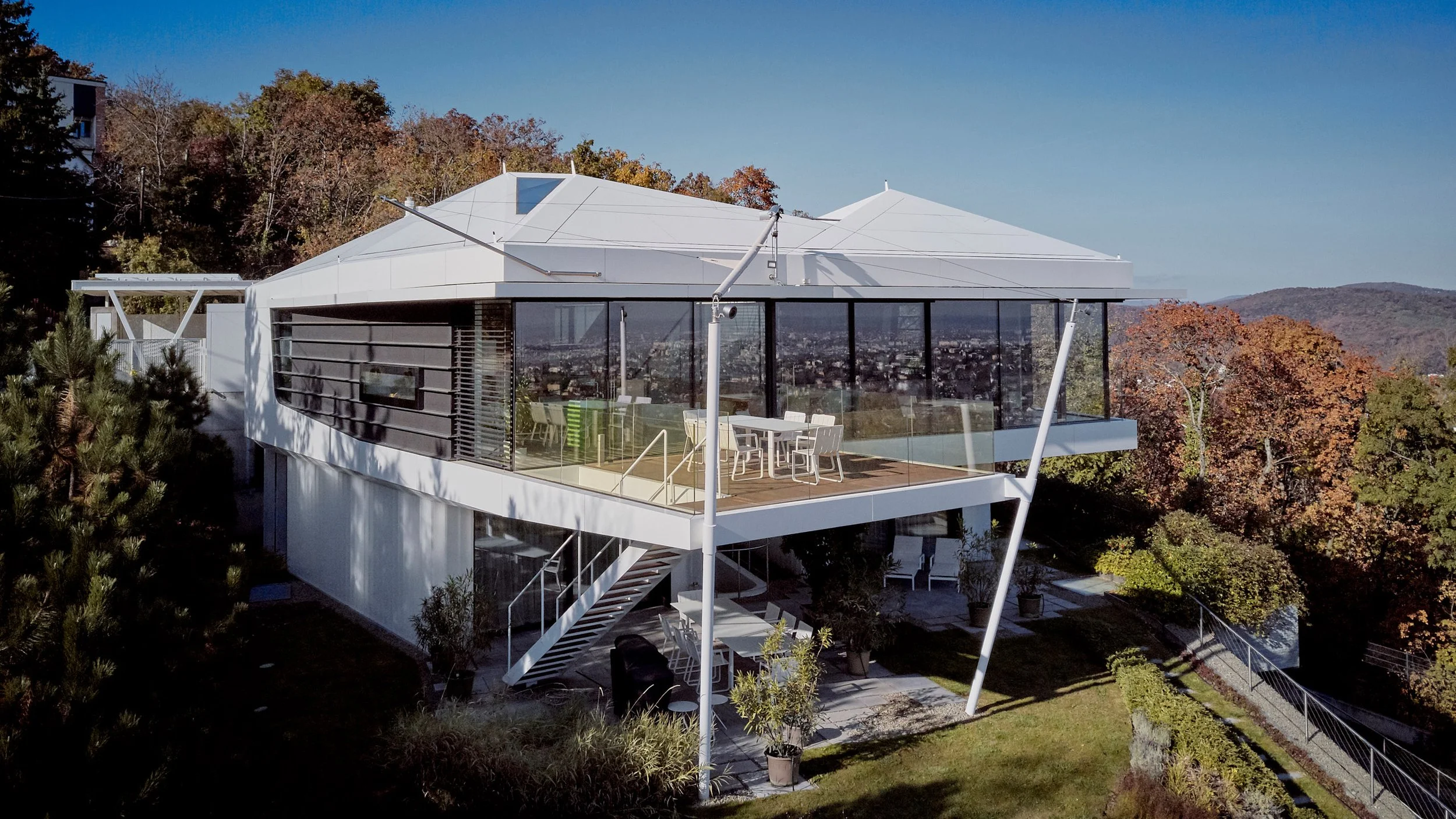 DJI_0102_DxOVP r.jpg