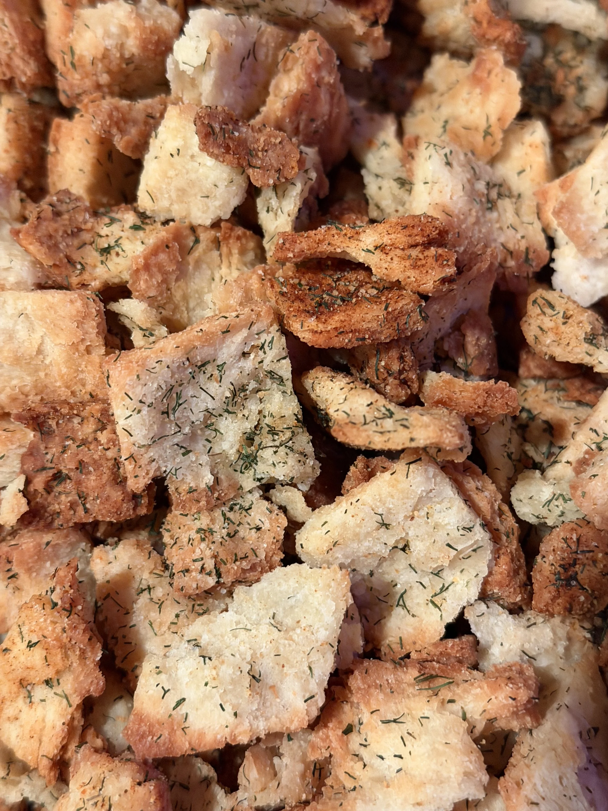 Garlic Dill Pickle Biscuit Crisps