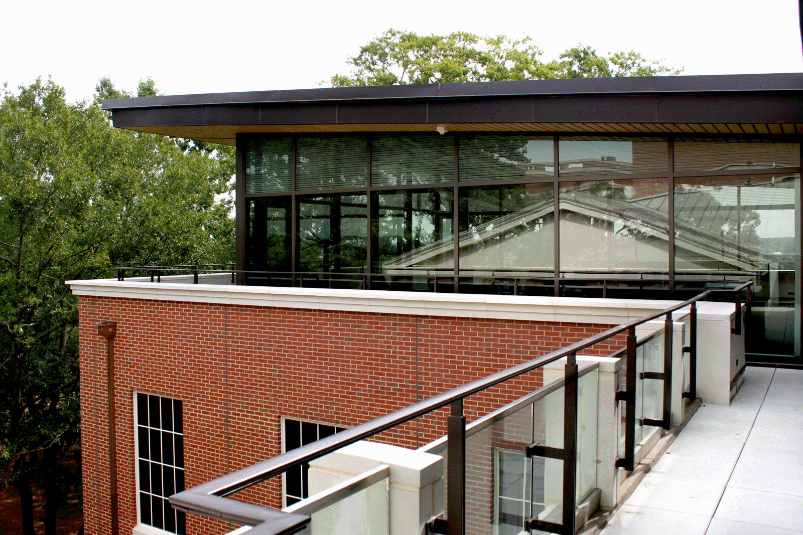Exterior walkway to UGA Baldwin Hall classroom