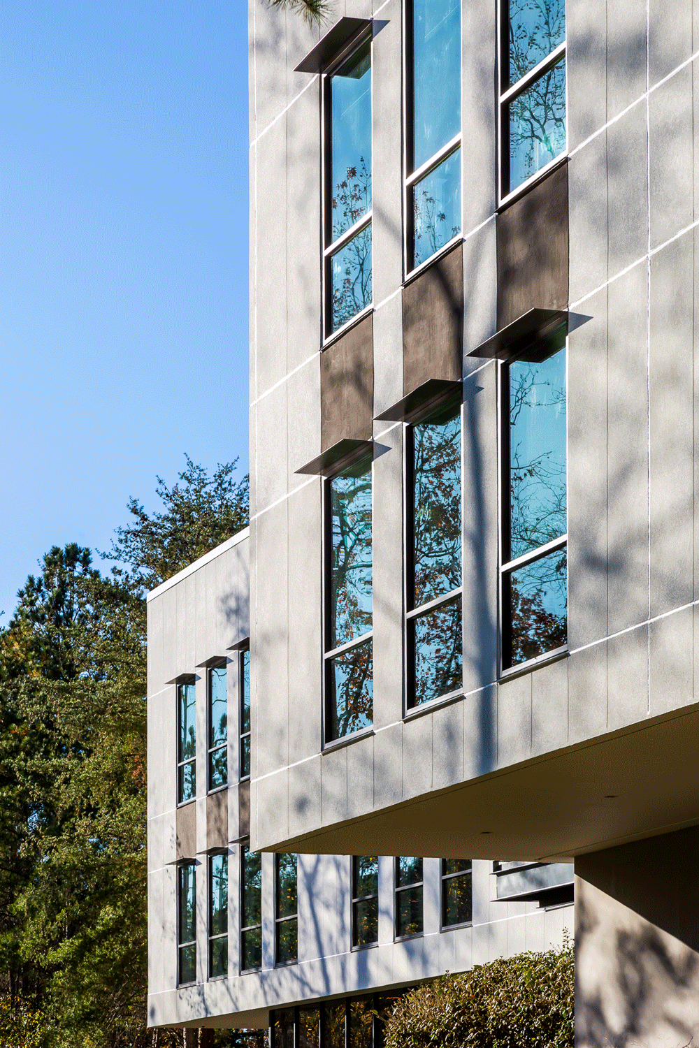 Exterior view of windows at ASHRAE headquarters