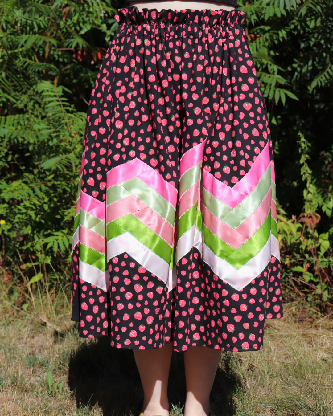 Strawberry Goth Zigzag Ribbon Skirt