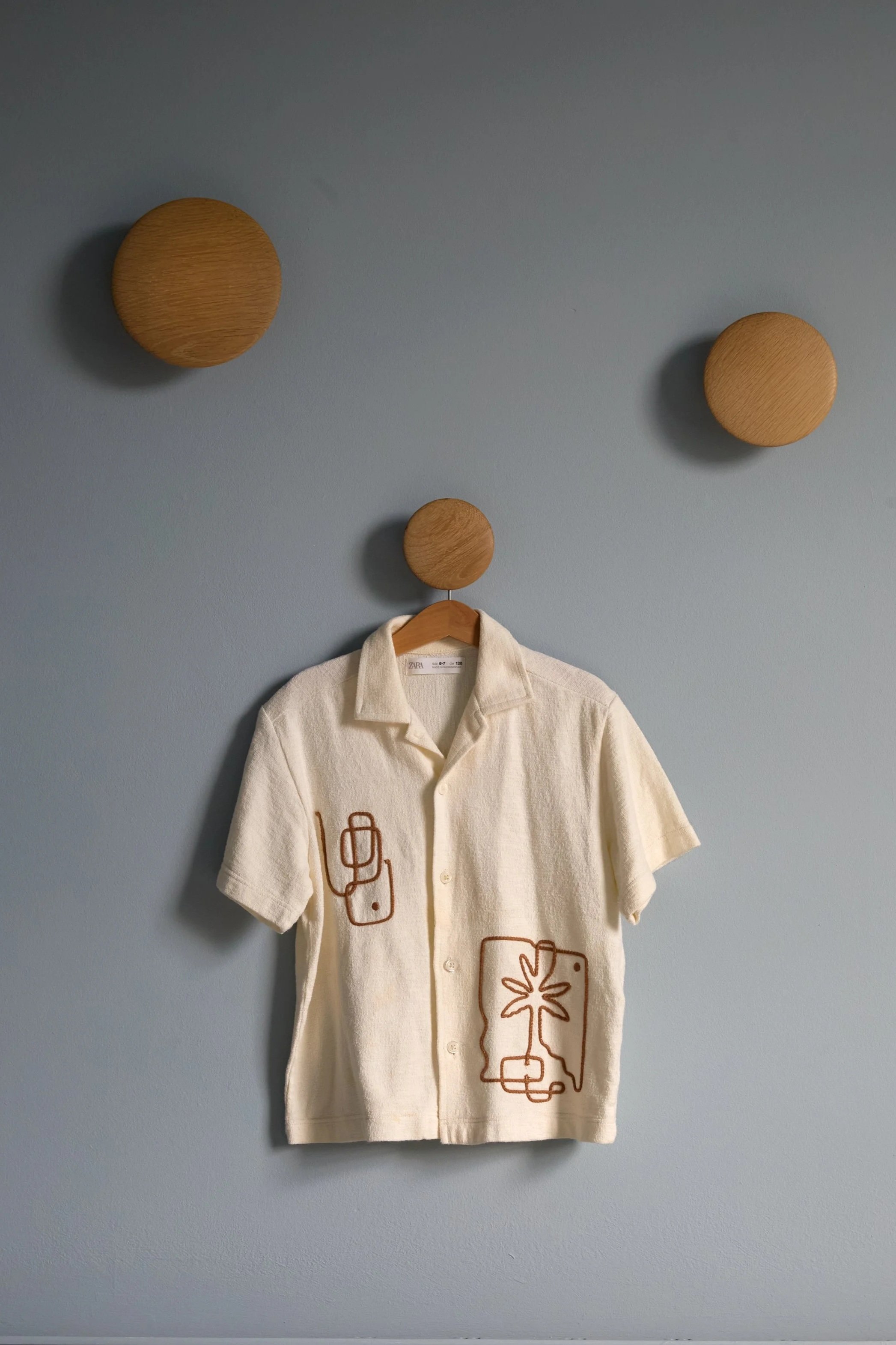 Simple details and natural materials add warmth and character while supporting everyday family life.