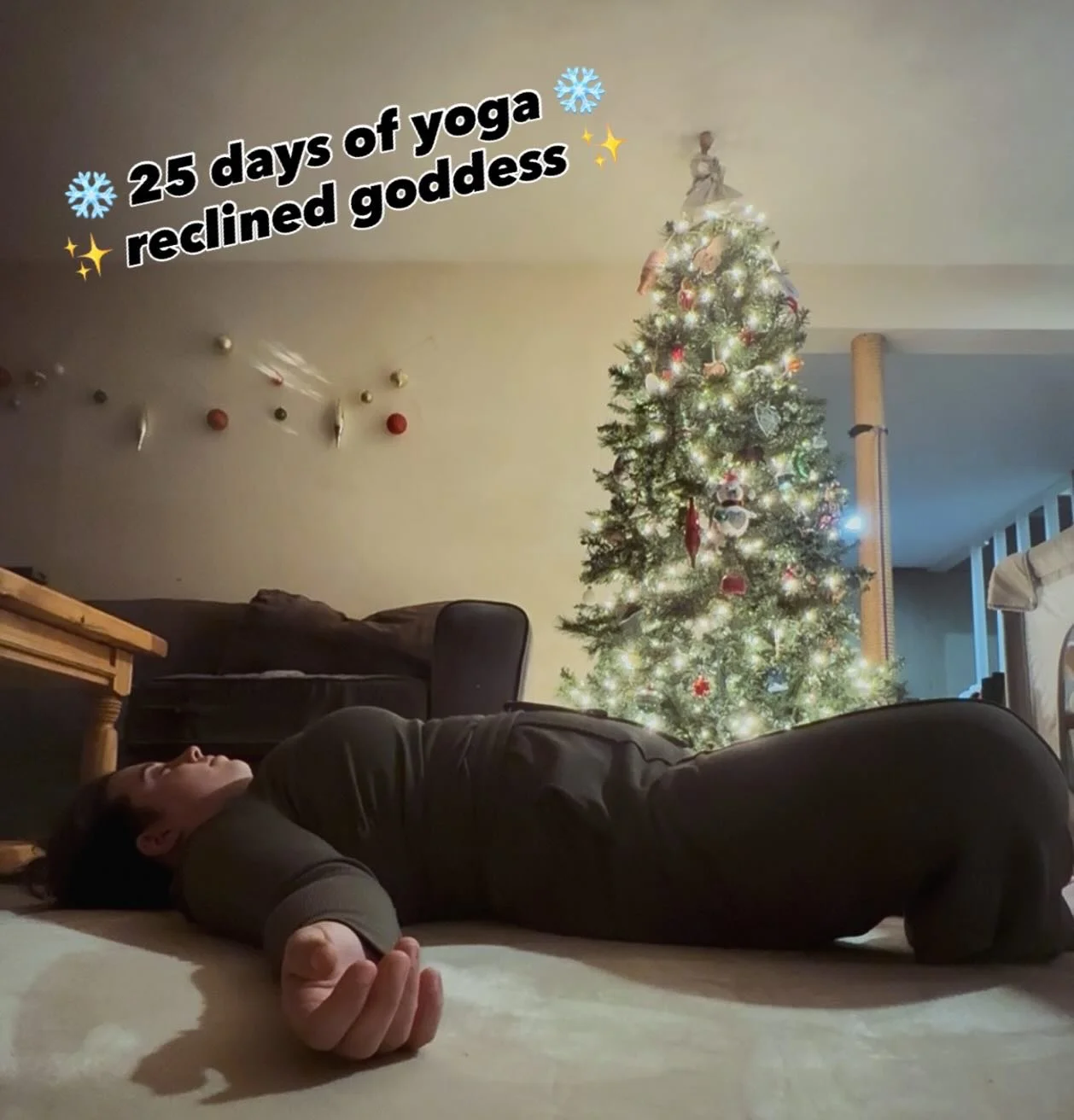 Days 10&ndash;15 ✨ RECLINED GODDESS ✨
Motherhood has truly shown me how to ENJOY rest. I&rsquo;ve always been drawn to restorative yoga, even before becoming a mom, but now I&rsquo;m REALLY drawn to it 😂 this mama NEEDED some rest &amp; quiet time t