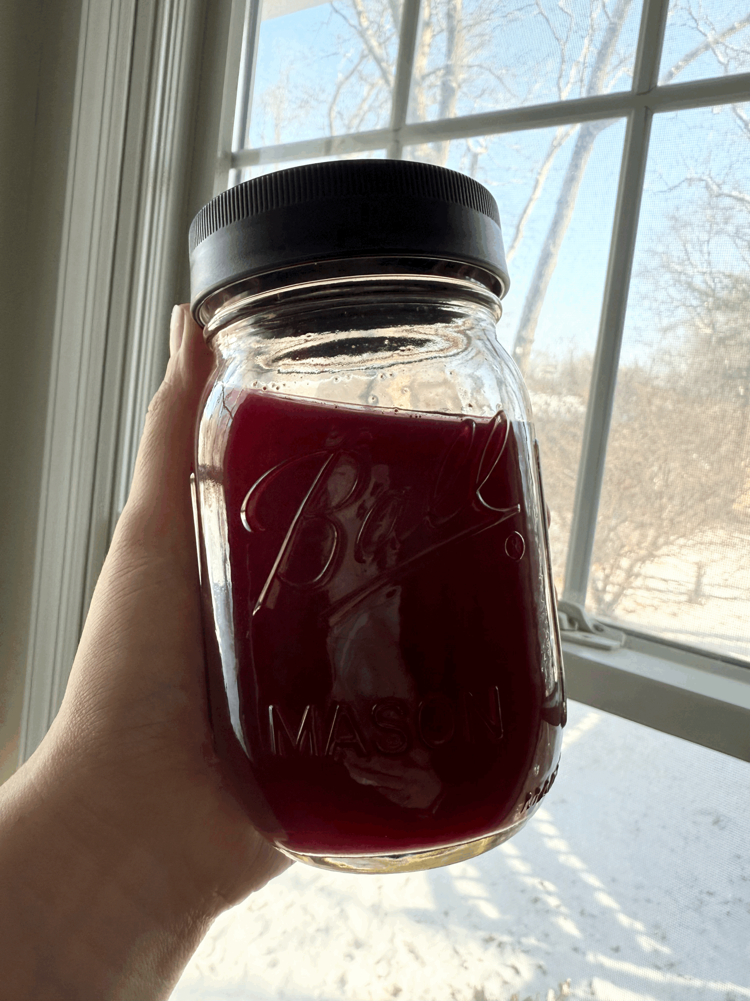 Creatine for Postpartum Moms: Is It Safe, Effective, and Worth Taking?