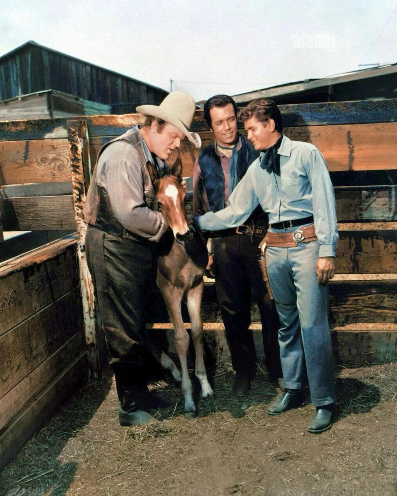 Happy Monday! Feeling very excited and refreshed for the New Year. I&rsquo;m so ready to start putting some plans into action for this podcast. 🔥

Here is a great Season 1 promo image. Though they didn&rsquo;t last very long, I loved these early cha