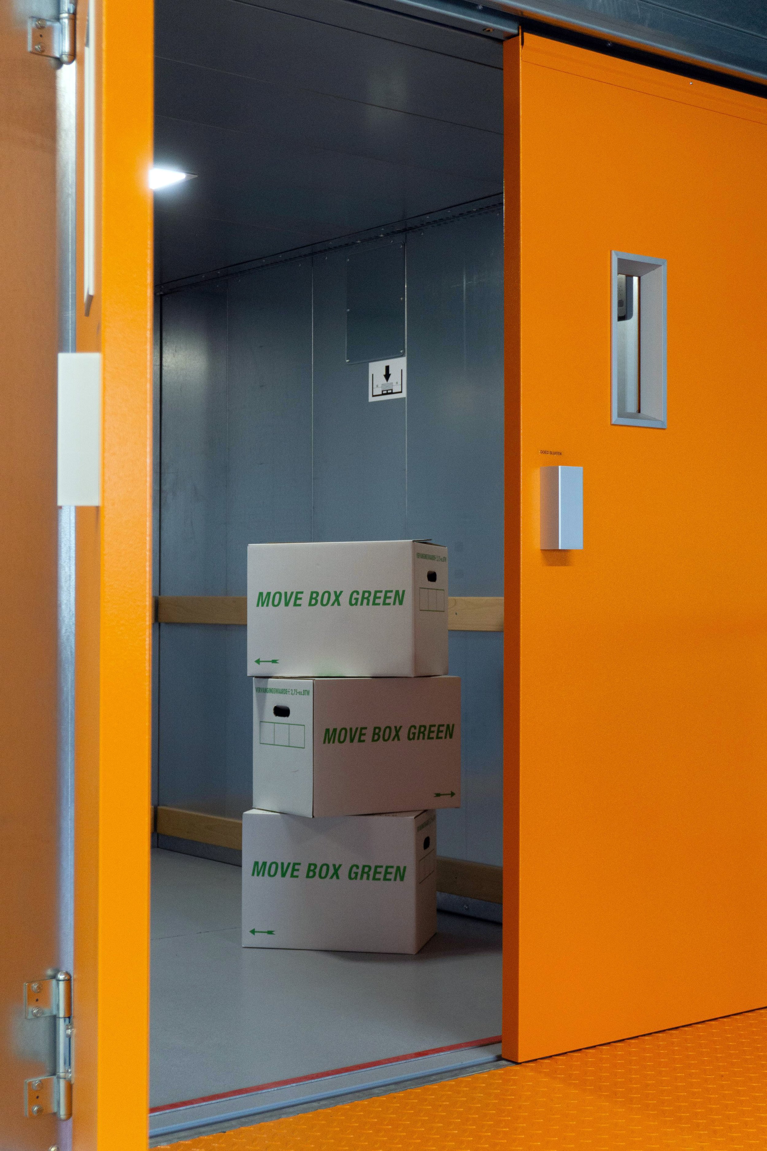 De Opslagkoning lift 02.jpg